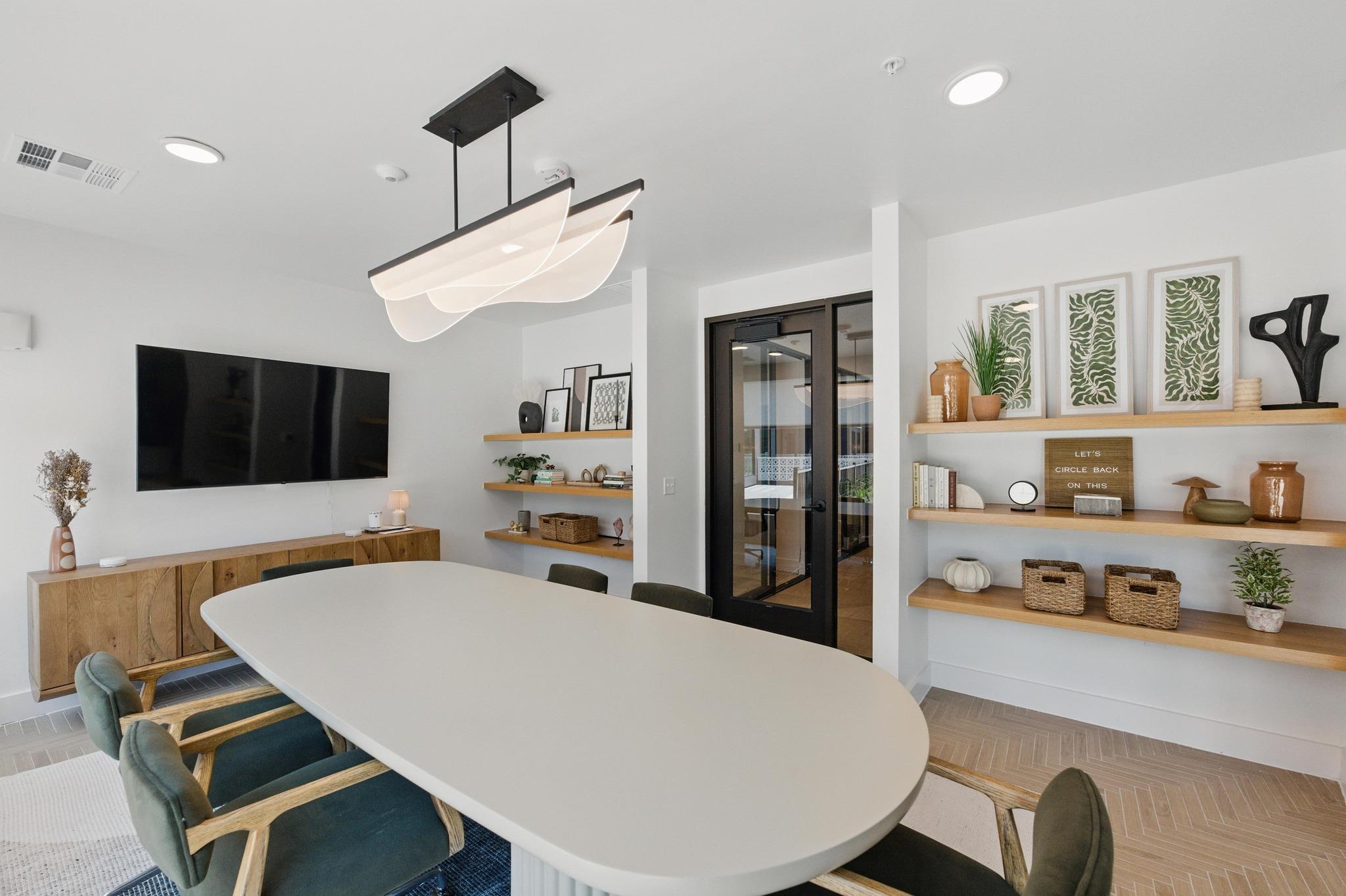 2209 S 1st St # 321, Austin, TX 78704