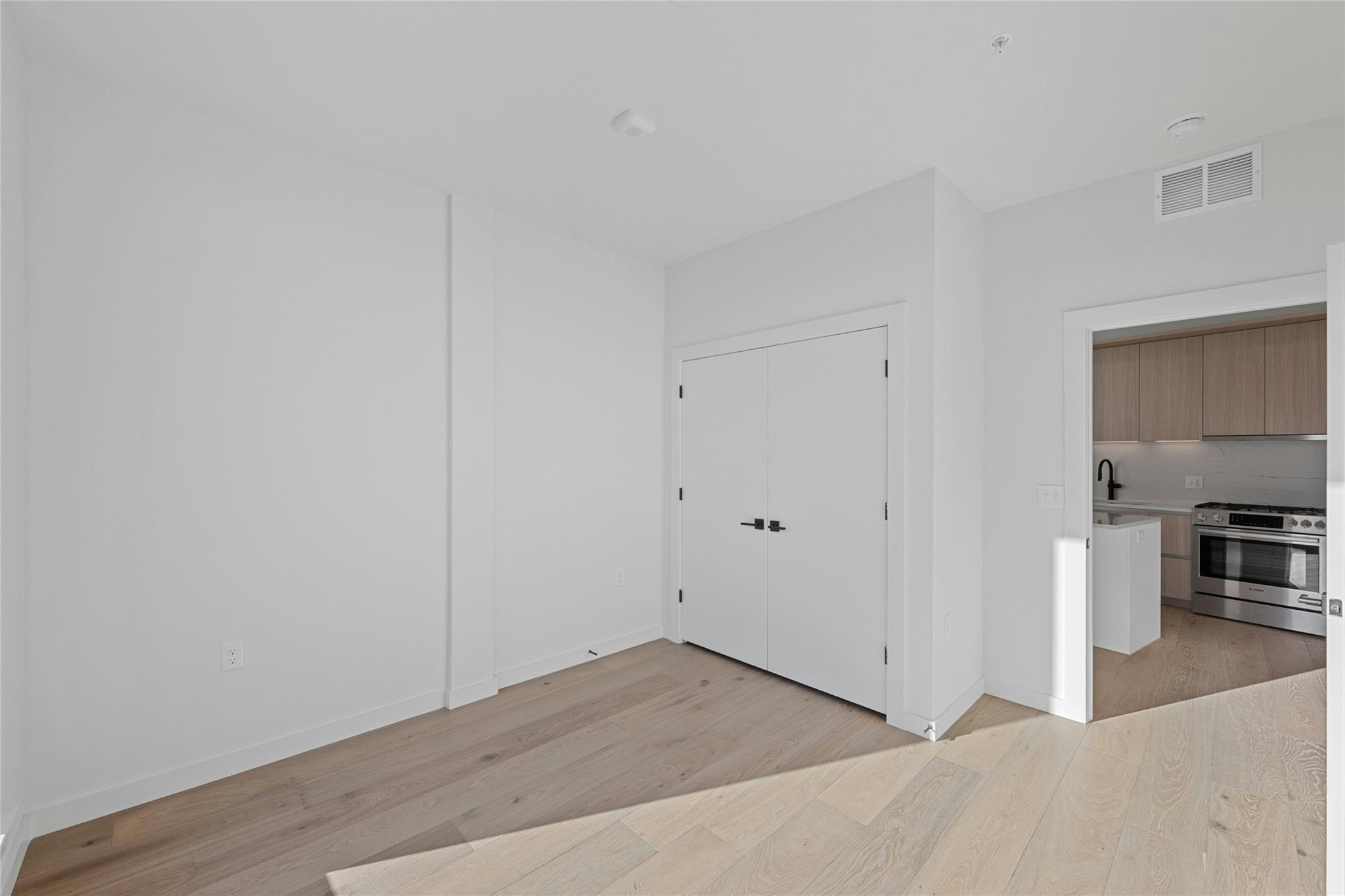 2209 S 1st St # 321, Austin, TX 78704