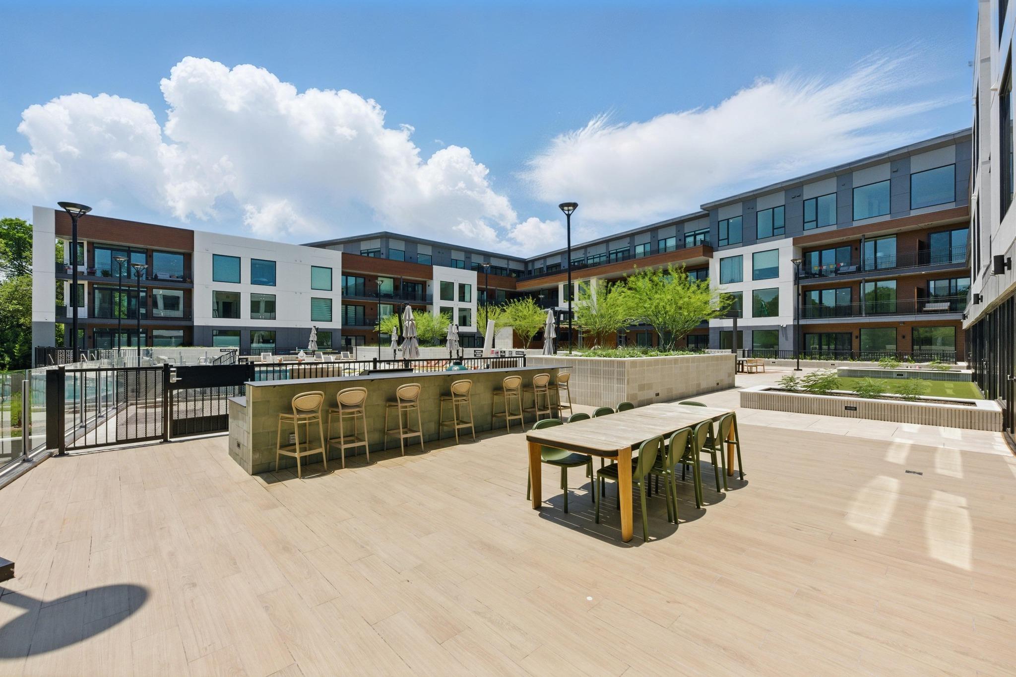 2209 S 1st St # 321, Austin, TX 78704