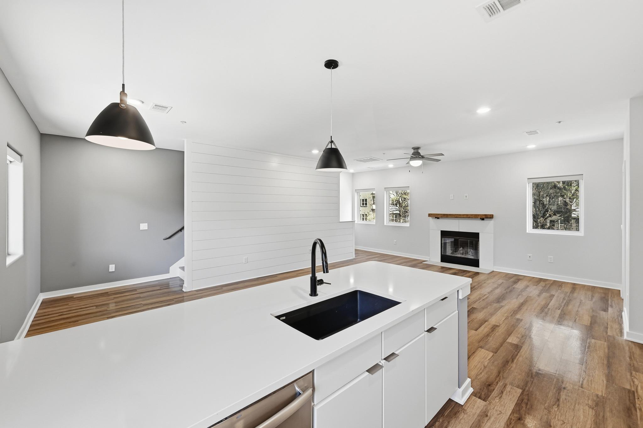 5924 S Congress Ave # 63S, Austin, TX 78745