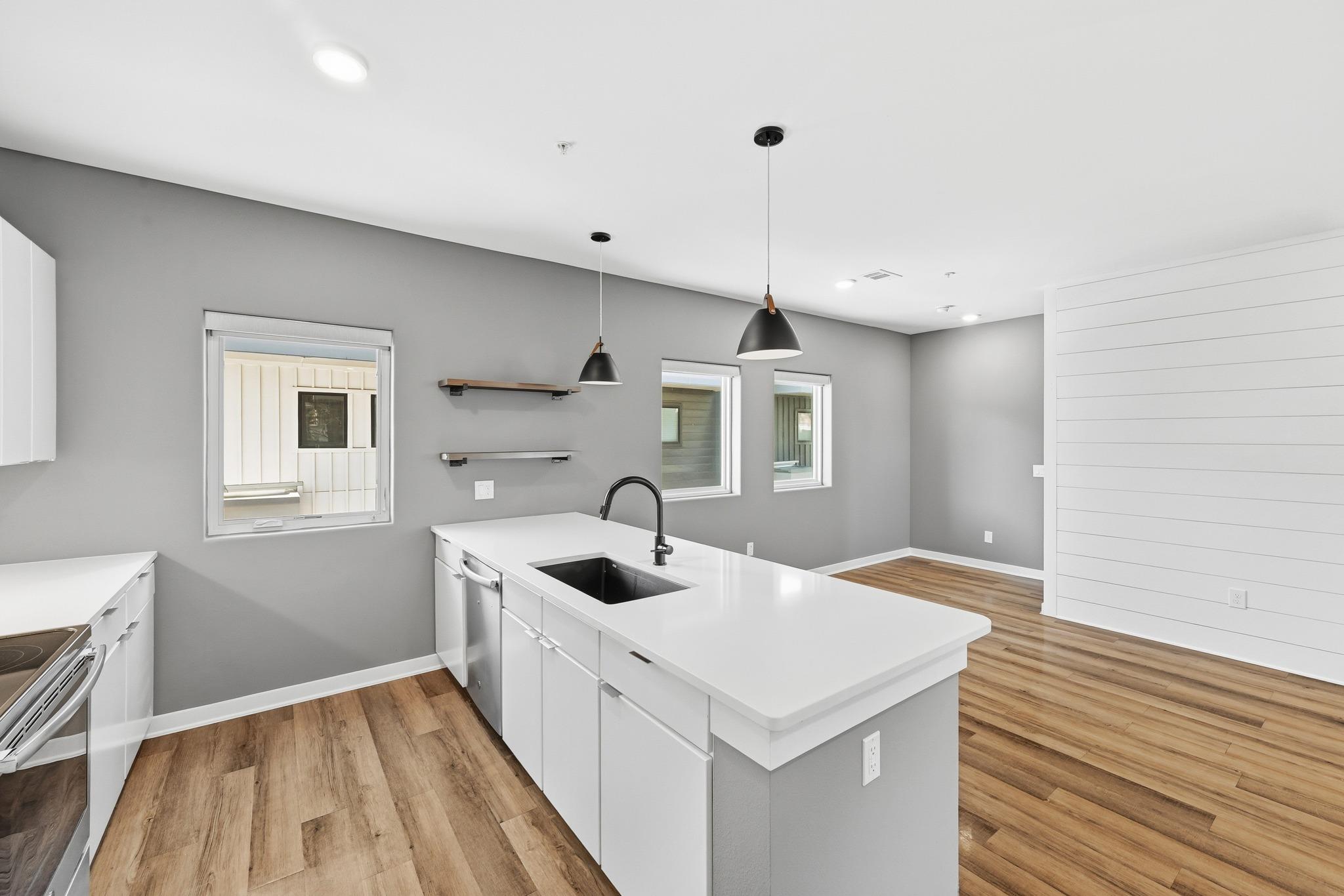 5924 S Congress Ave # 63S, Austin, TX 78745