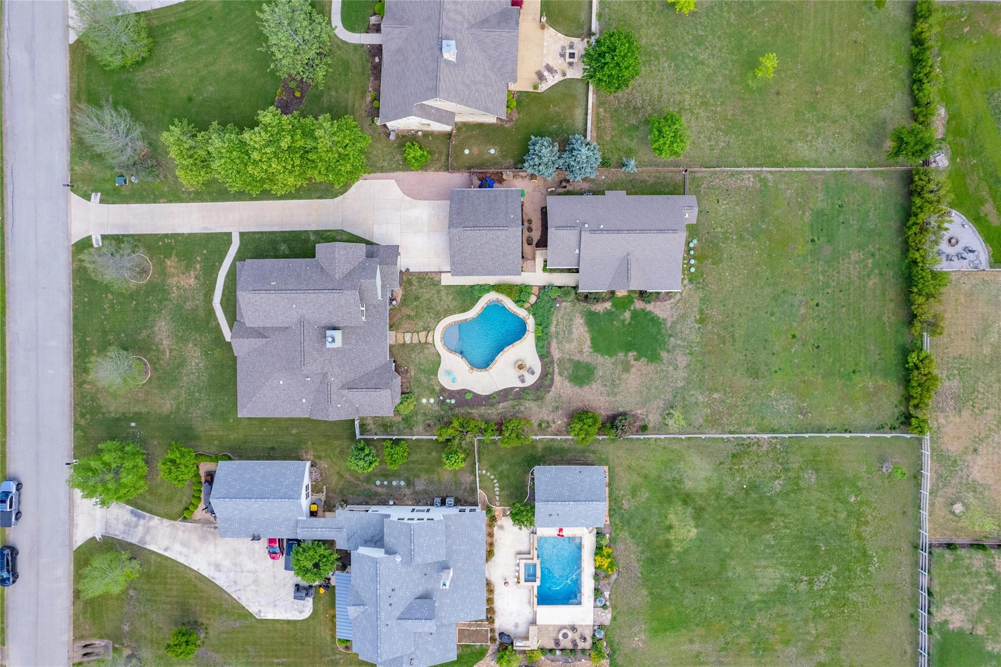 1501 Trebled Waters Trl, Driftwood, TX 78619