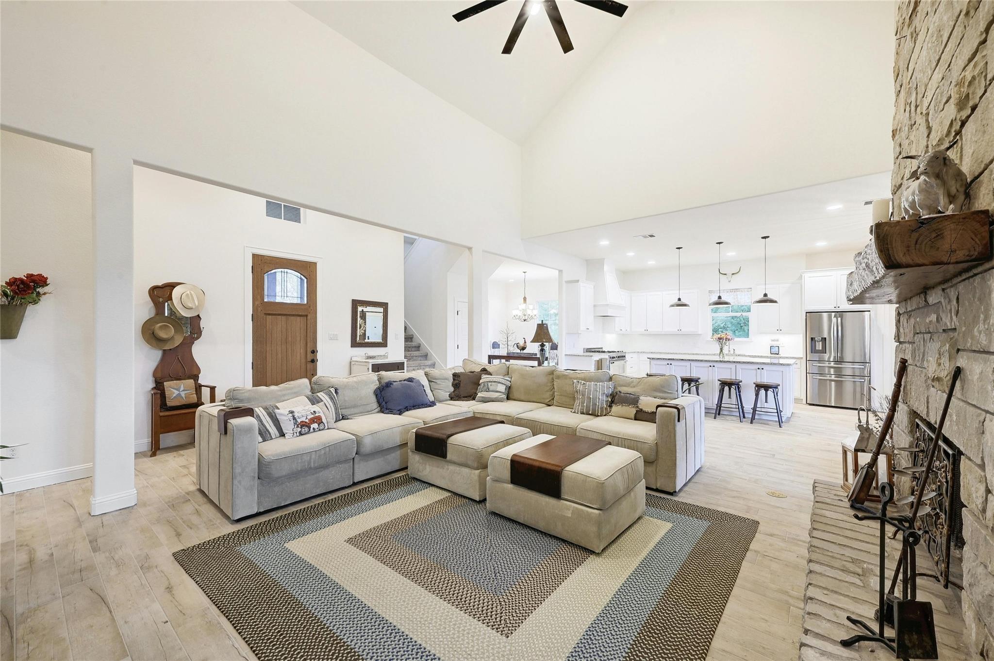 1501 Trebled Waters Trl, Driftwood, TX 78619