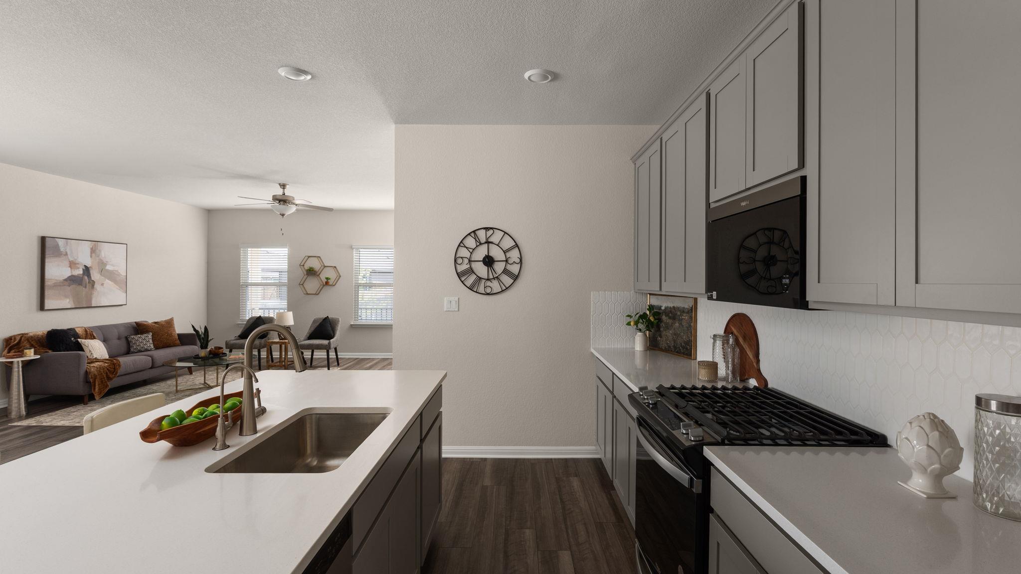 174 El Capitan Loop, Dripping Springs, TX 78620