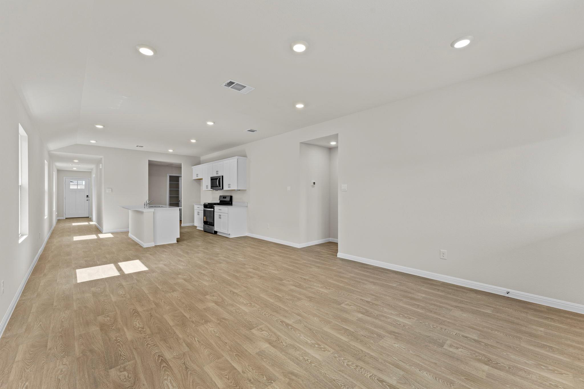 140 RAYMONDVILLE Path, San Marcos, TX 78666