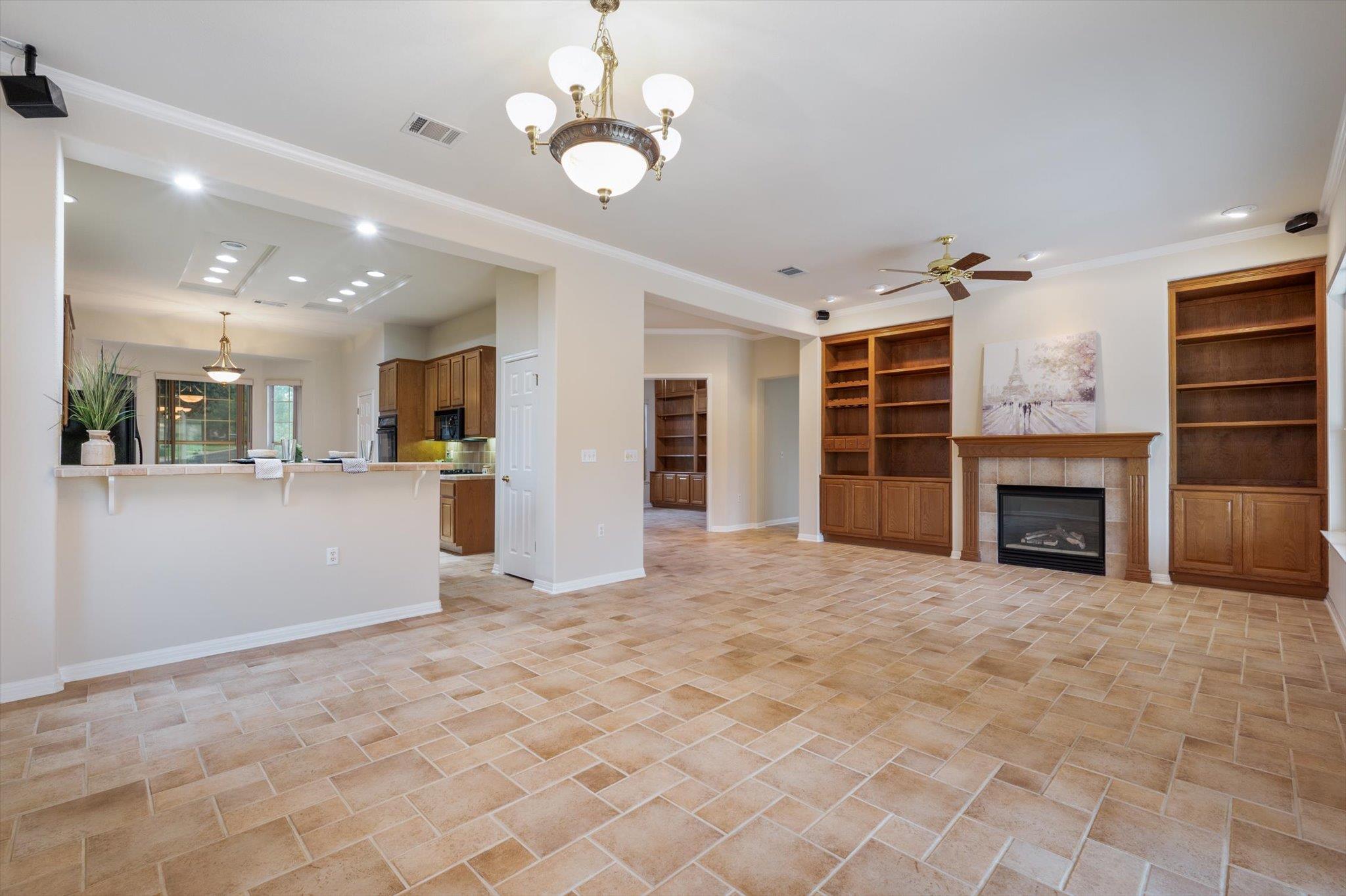 112 Goldenrod Way, Georgetown, TX 78633