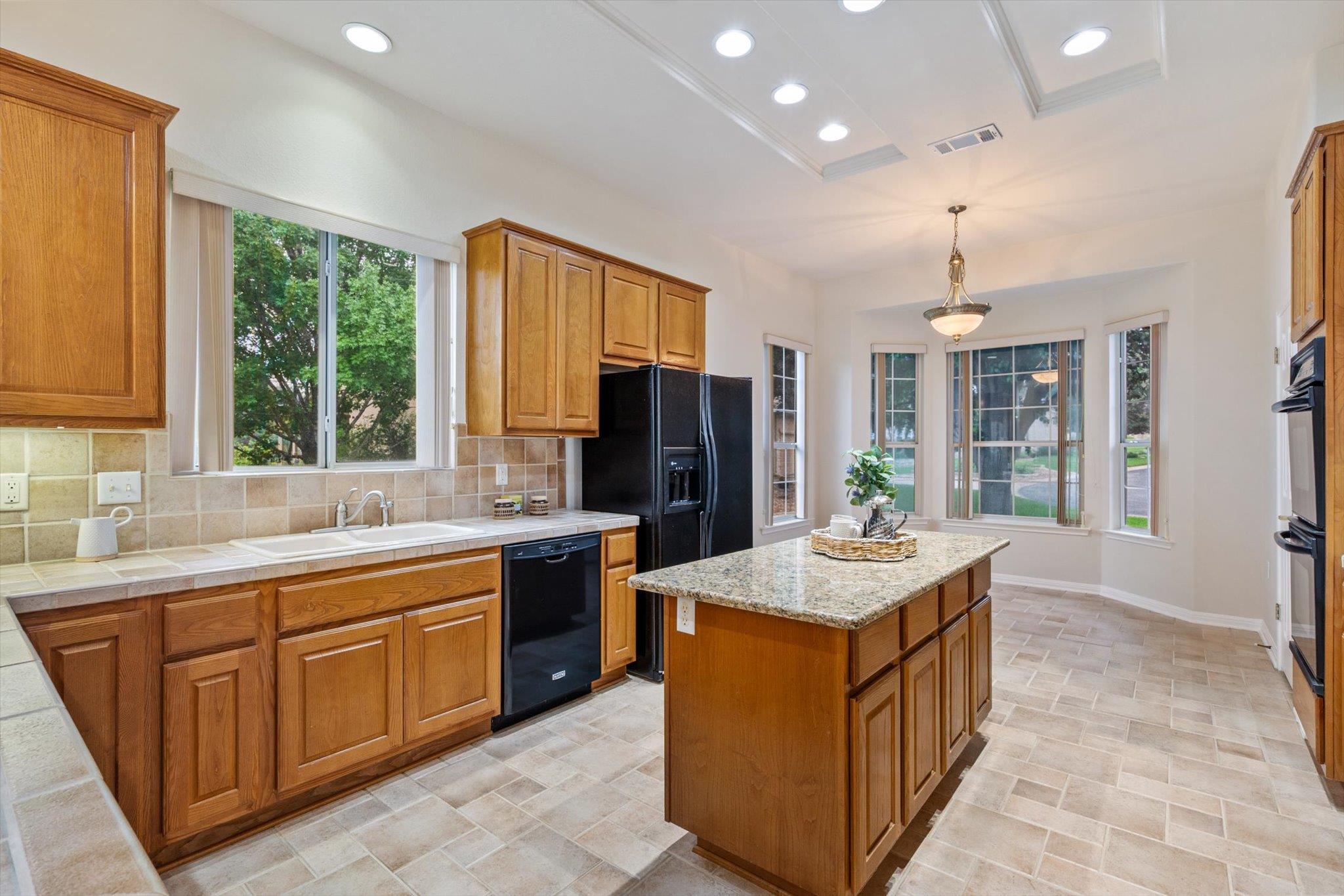 112 Goldenrod Way, Georgetown, TX 78633