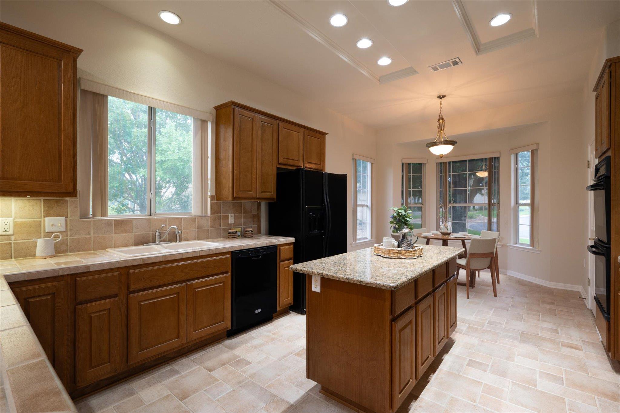 112 Goldenrod Way, Georgetown, TX 78633