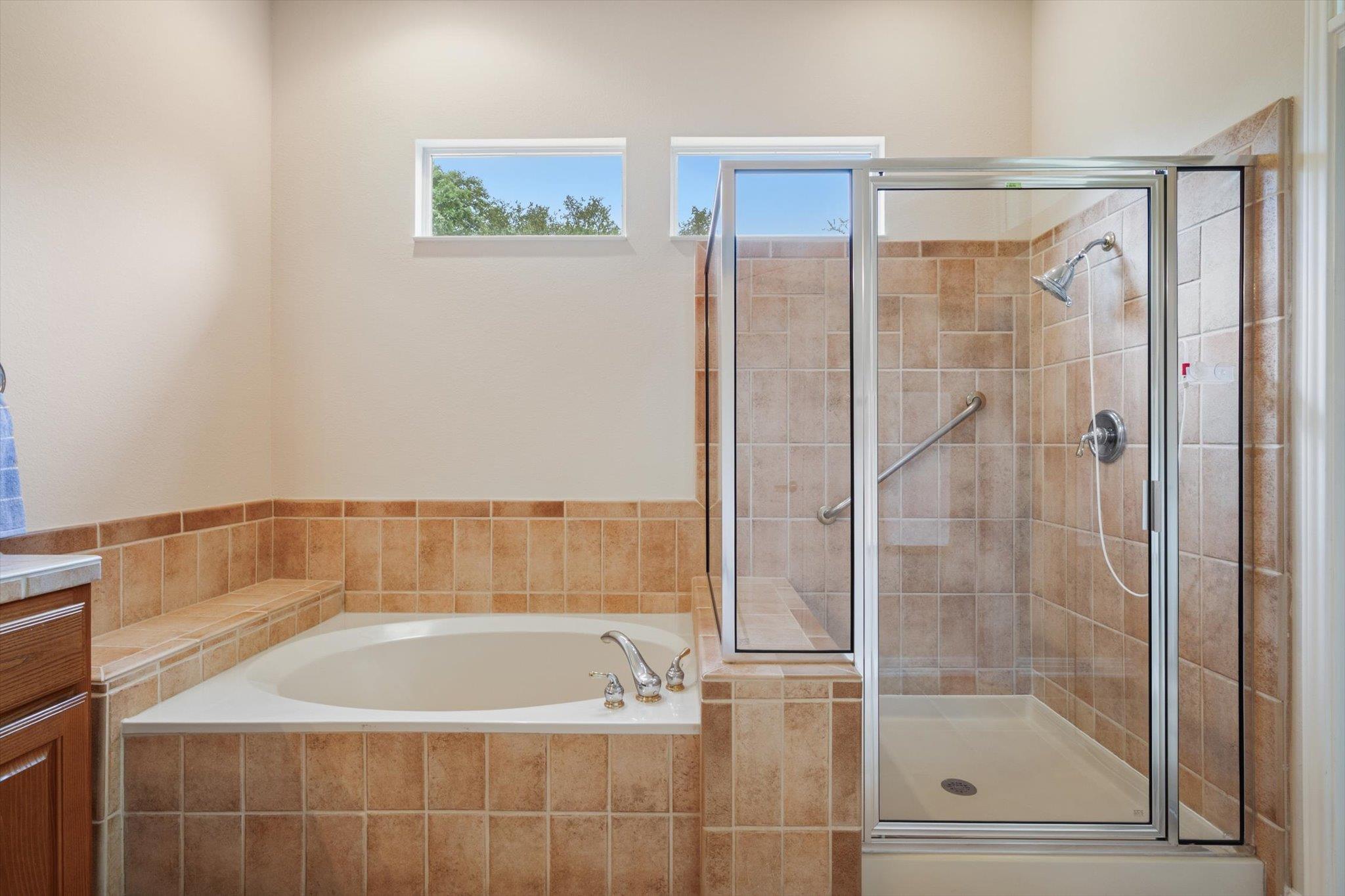 112 Goldenrod Way, Georgetown, TX 78633
