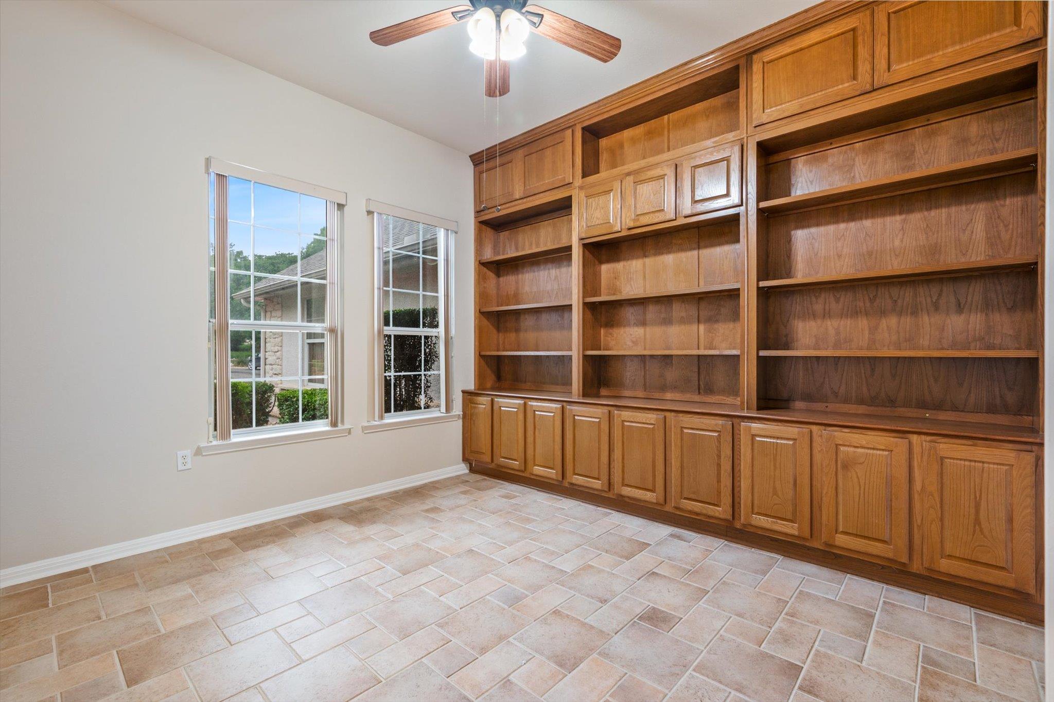 112 Goldenrod Way, Georgetown, TX 78633