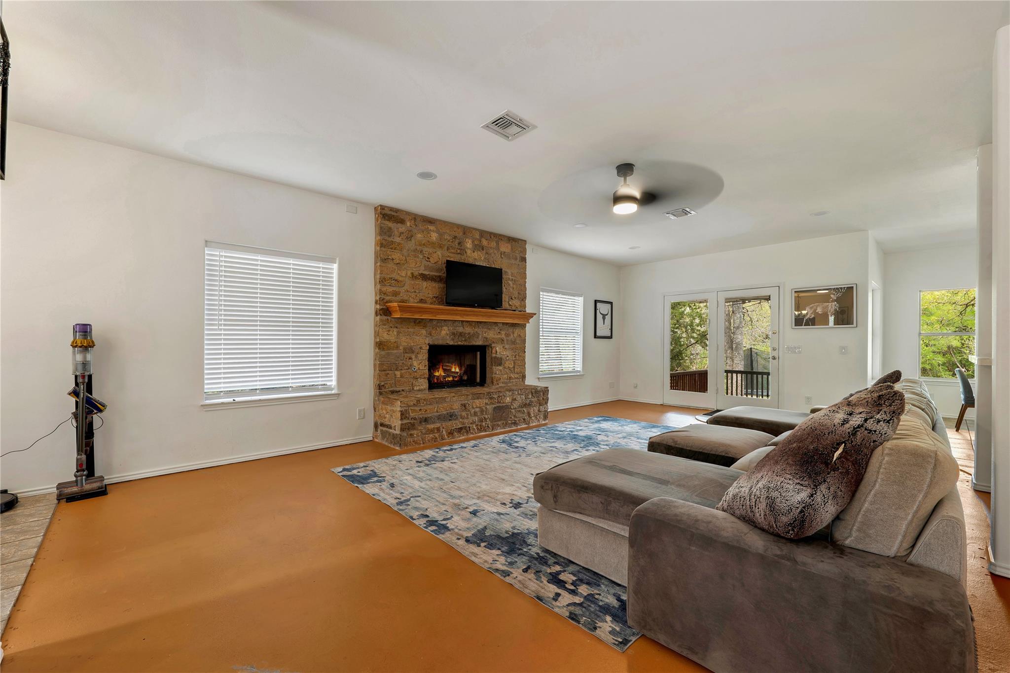 13500 Copper Hills Dr, Manchaca, TX 78652