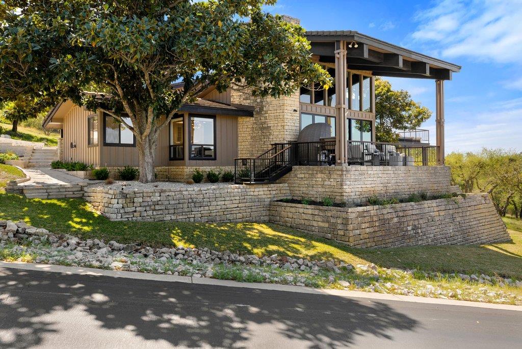 1200 Thataway, Horseshoe Bay, TX 78657