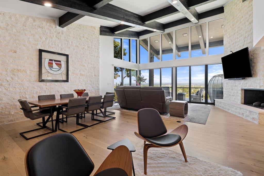 1200 Thataway, Horseshoe Bay, TX 78657