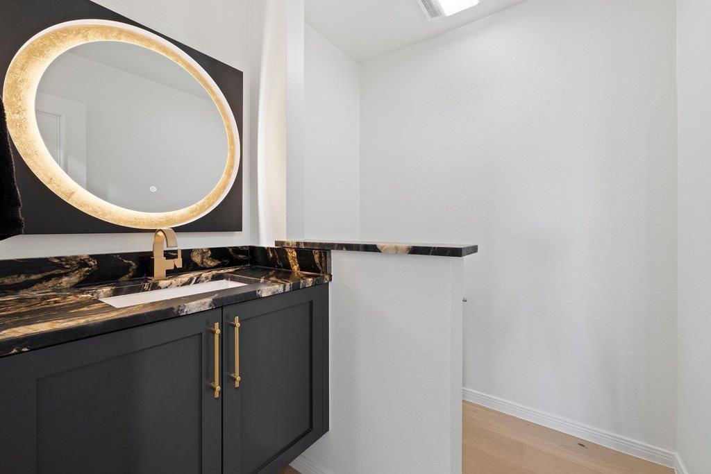 1200 Thataway, Horseshoe Bay, TX 78657