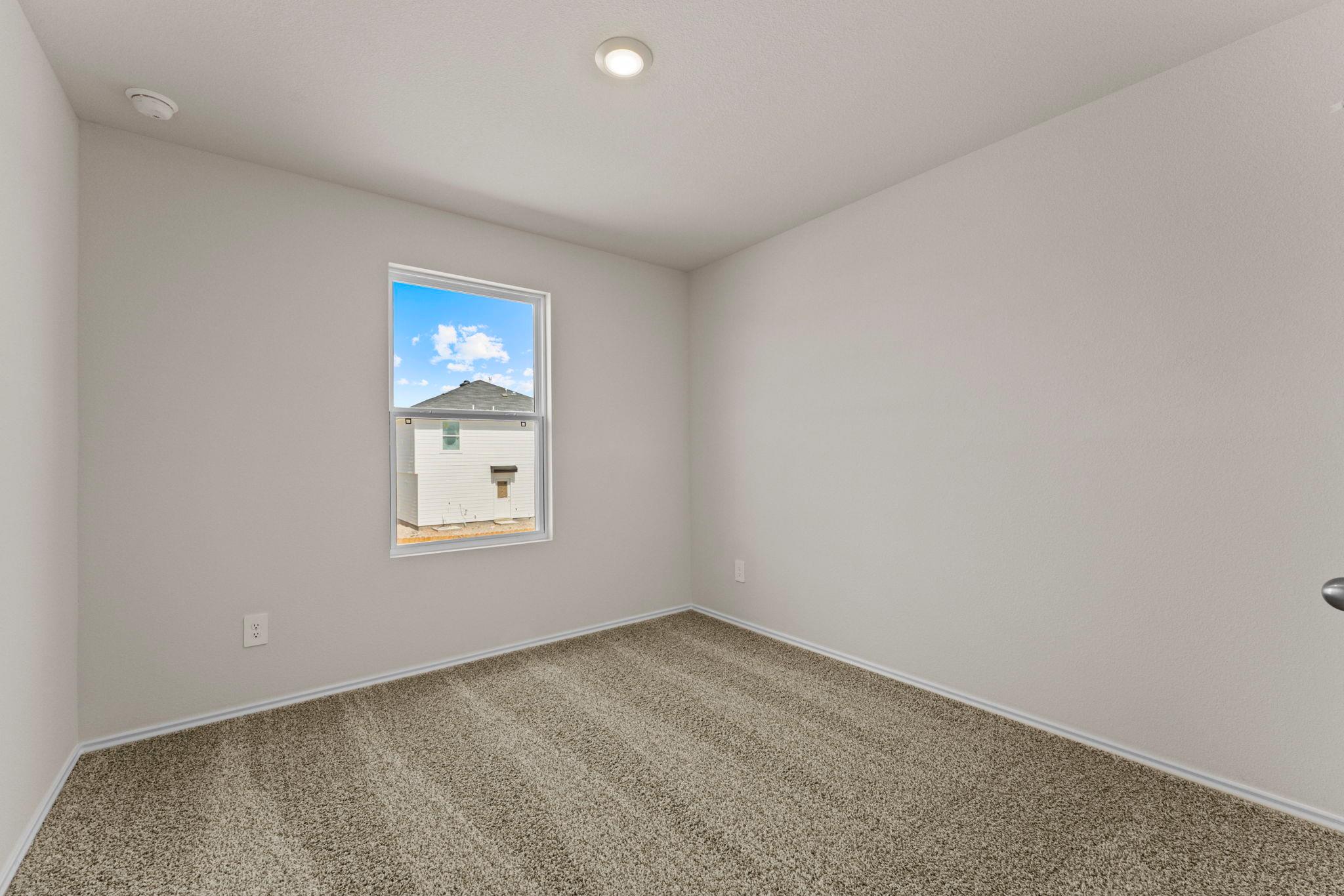 447 Low Pasture Trl, Maxwell, TX 78656