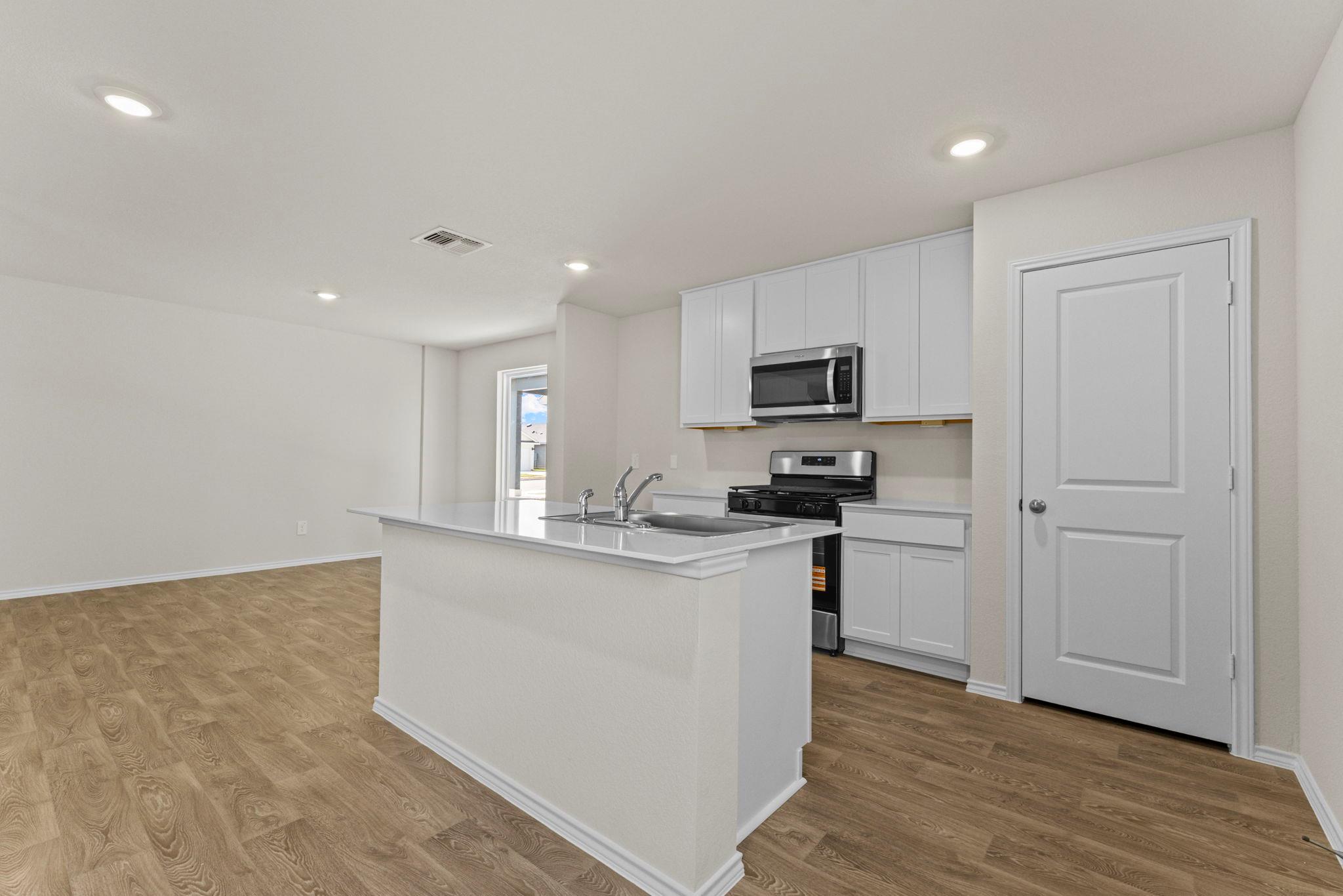 447 Low Pasture Trl, Maxwell, TX 78656