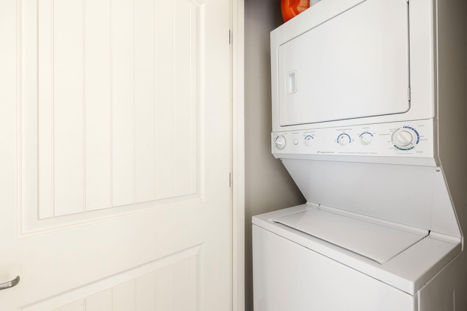 6712 Lantern View Dr # 302, Jonestown, TX 78645