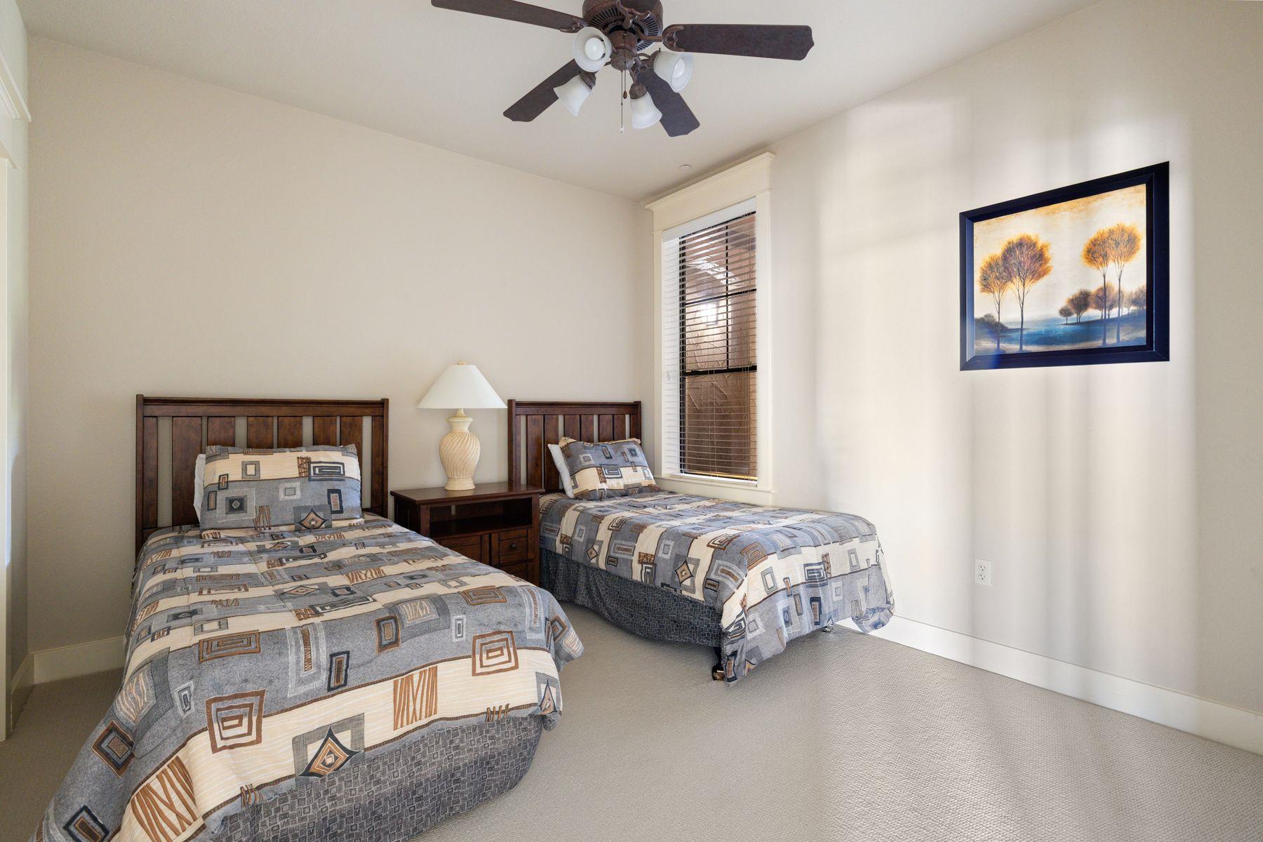 6712 Lantern View Dr # 302, Jonestown, TX 78645