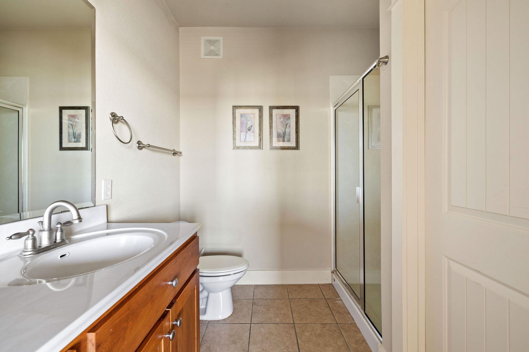 6712 Lantern View Dr # 302, Jonestown, TX 78645