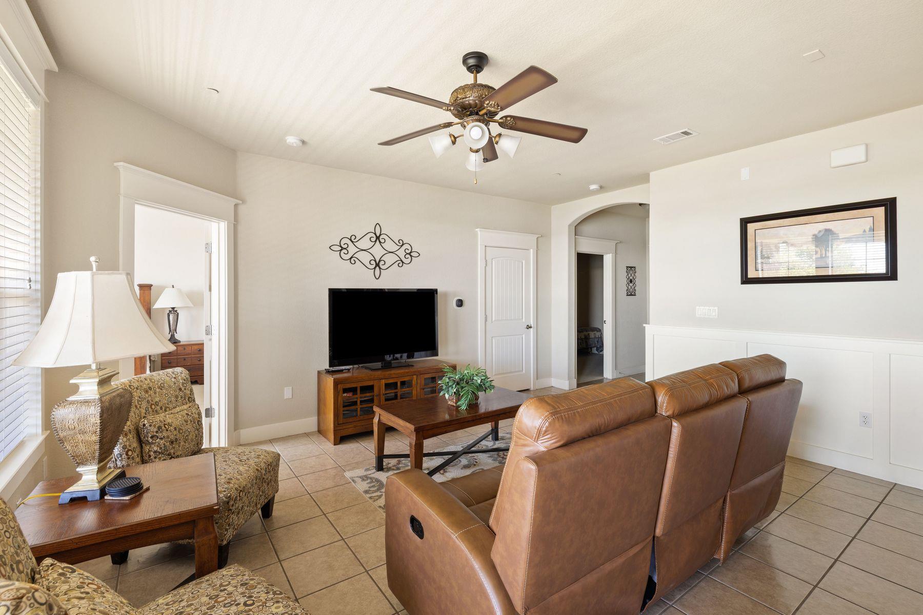 6712 Lantern View Dr # 302, Jonestown, TX 78645