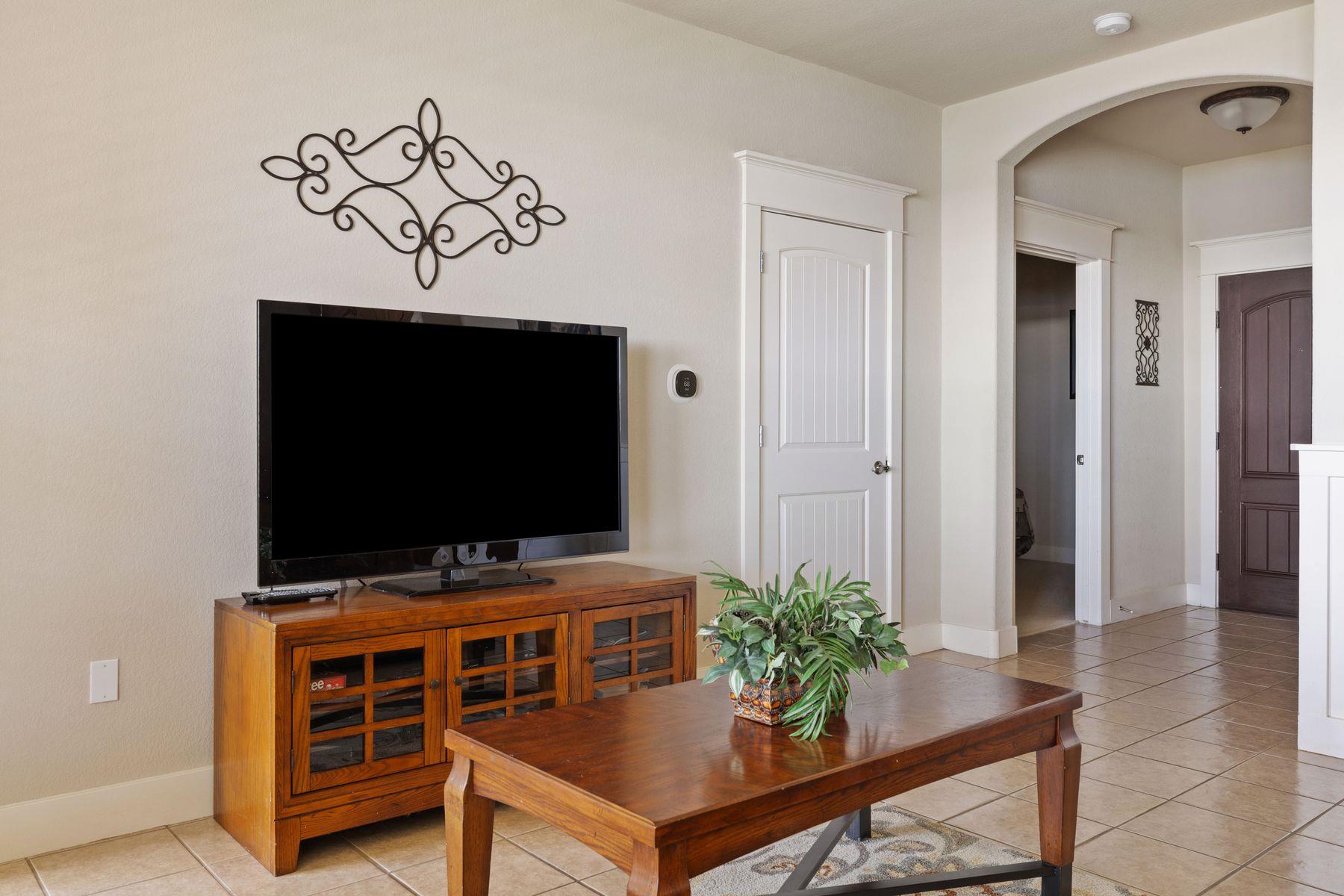 6712 Lantern View Dr # 302, Jonestown, TX 78645