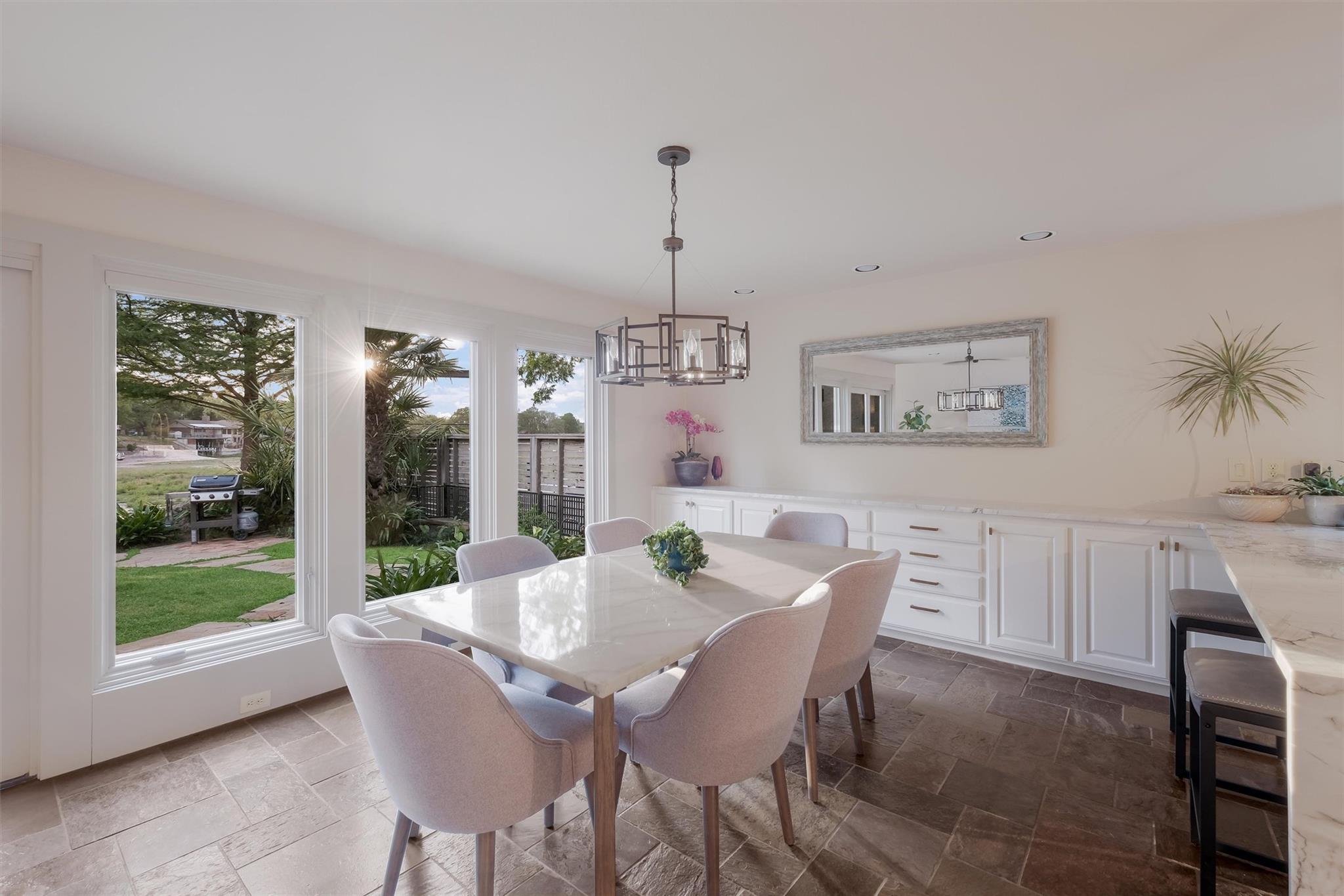 1807 Terminal Loop Rd, McQueeney, TX 78123