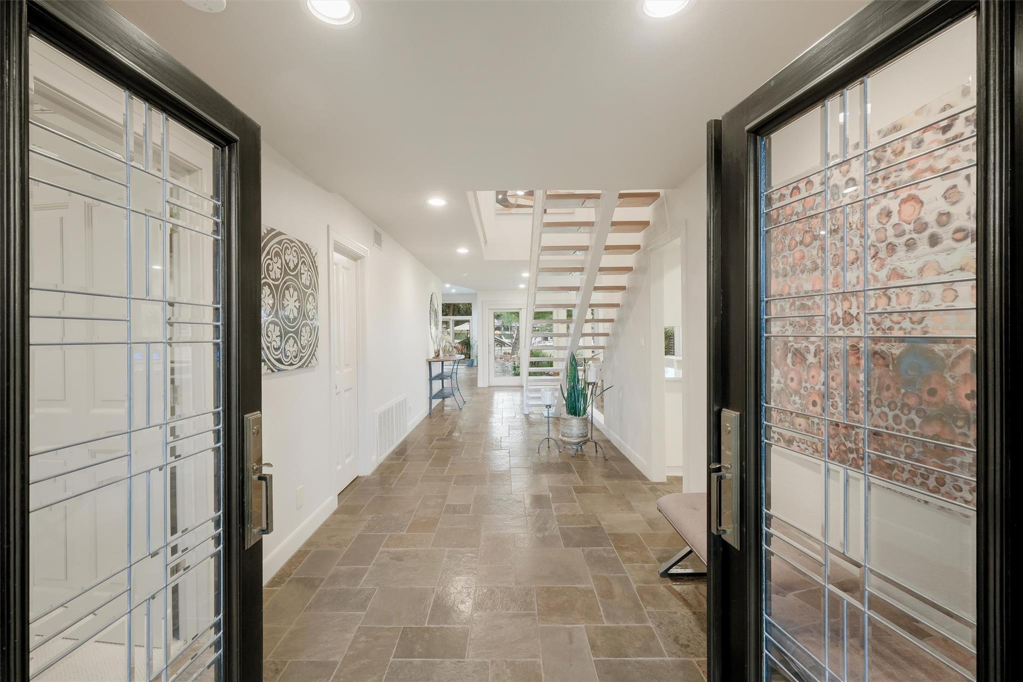 1807 Terminal Loop Rd, McQueeney, TX 78123