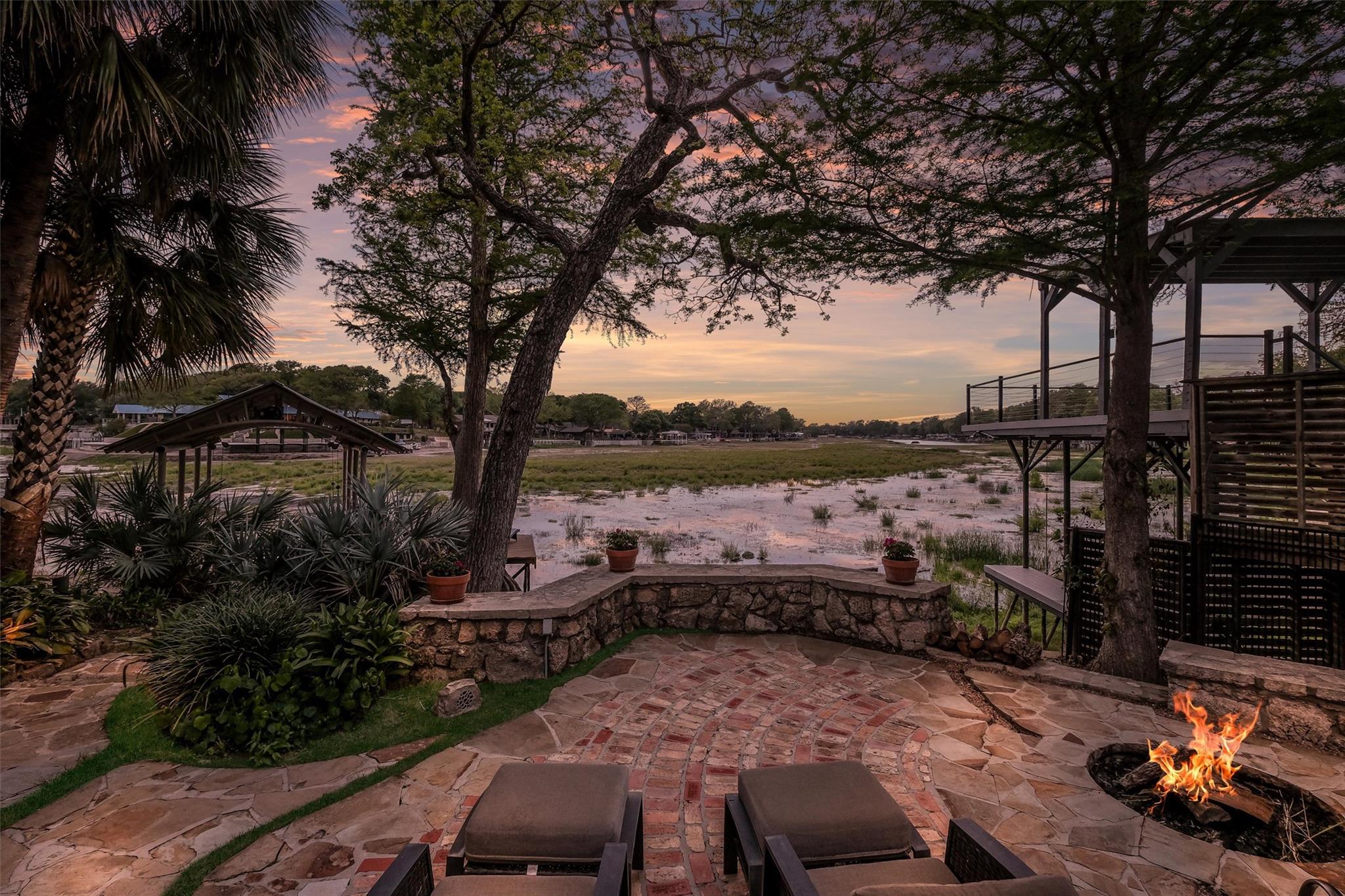 1807 Terminal Loop Rd, McQueeney, TX 78123