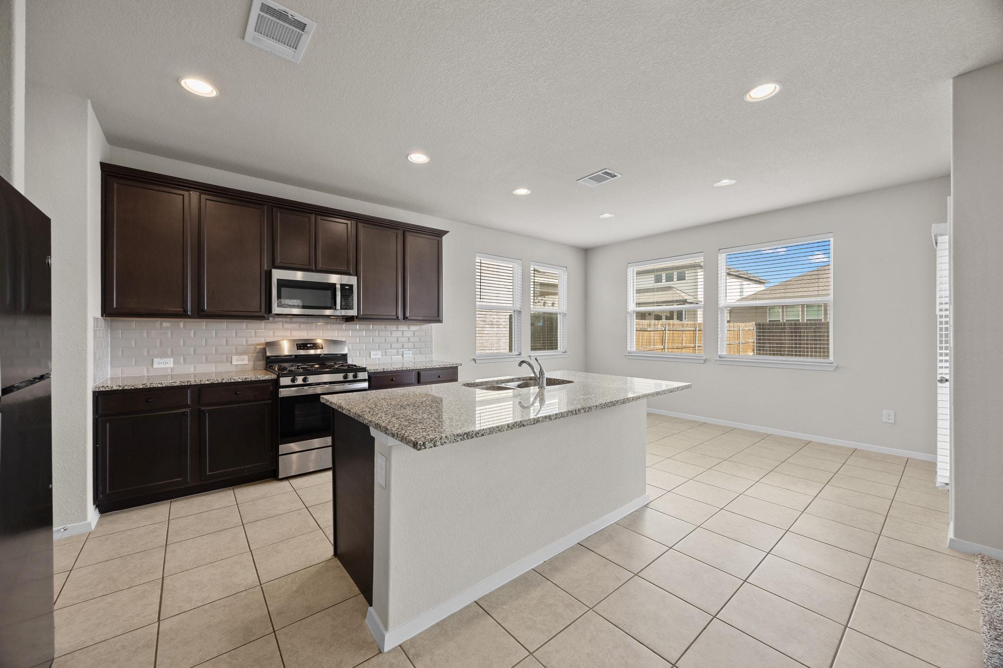 6406 Pleasanton Pkwy, Pflugerville, TX 78660