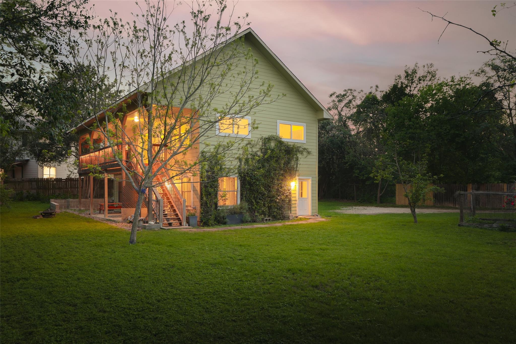 1917 Miles Ave, Austin, TX 78745