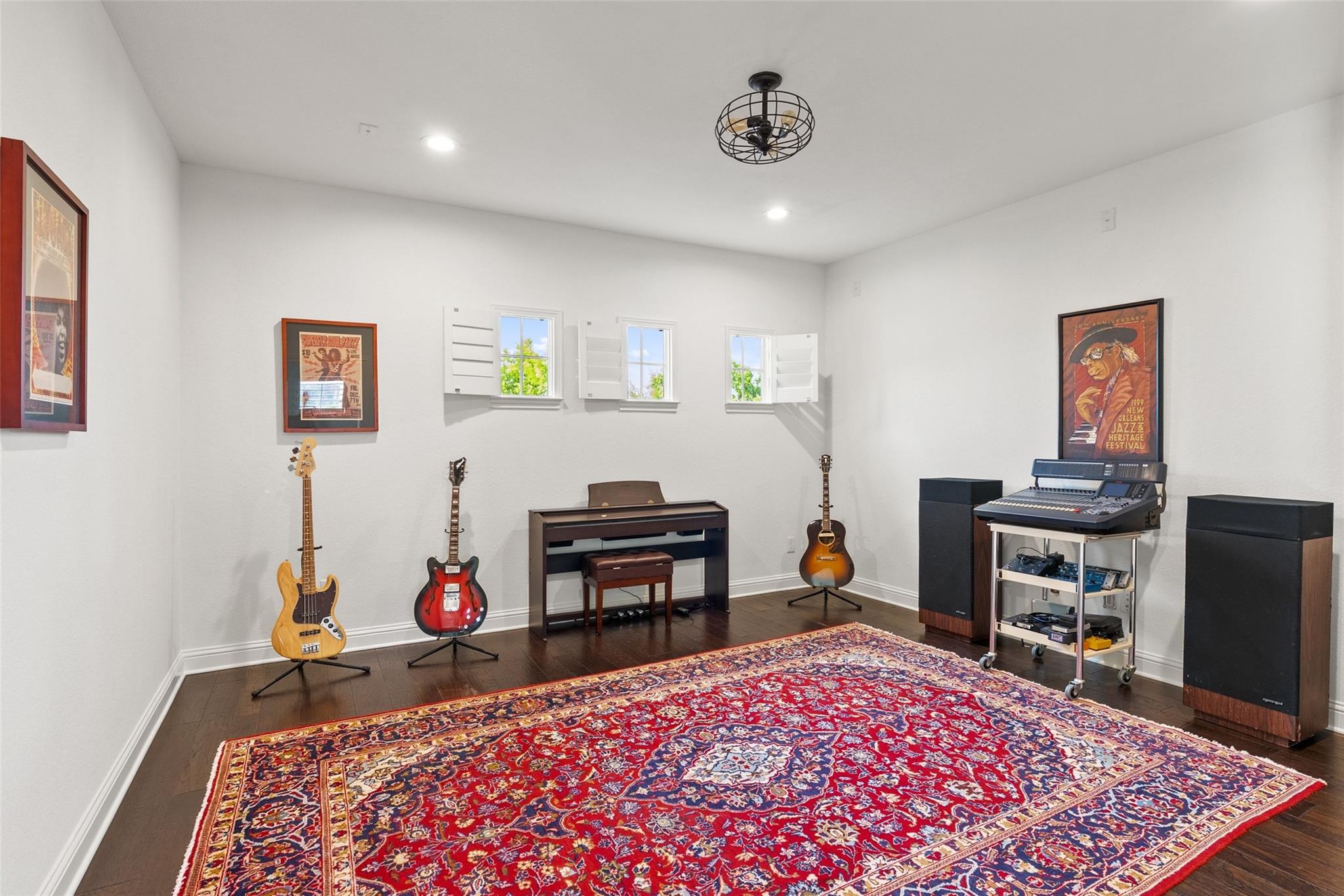 209 Rocky Coast Dr, Lakeway, TX 78738