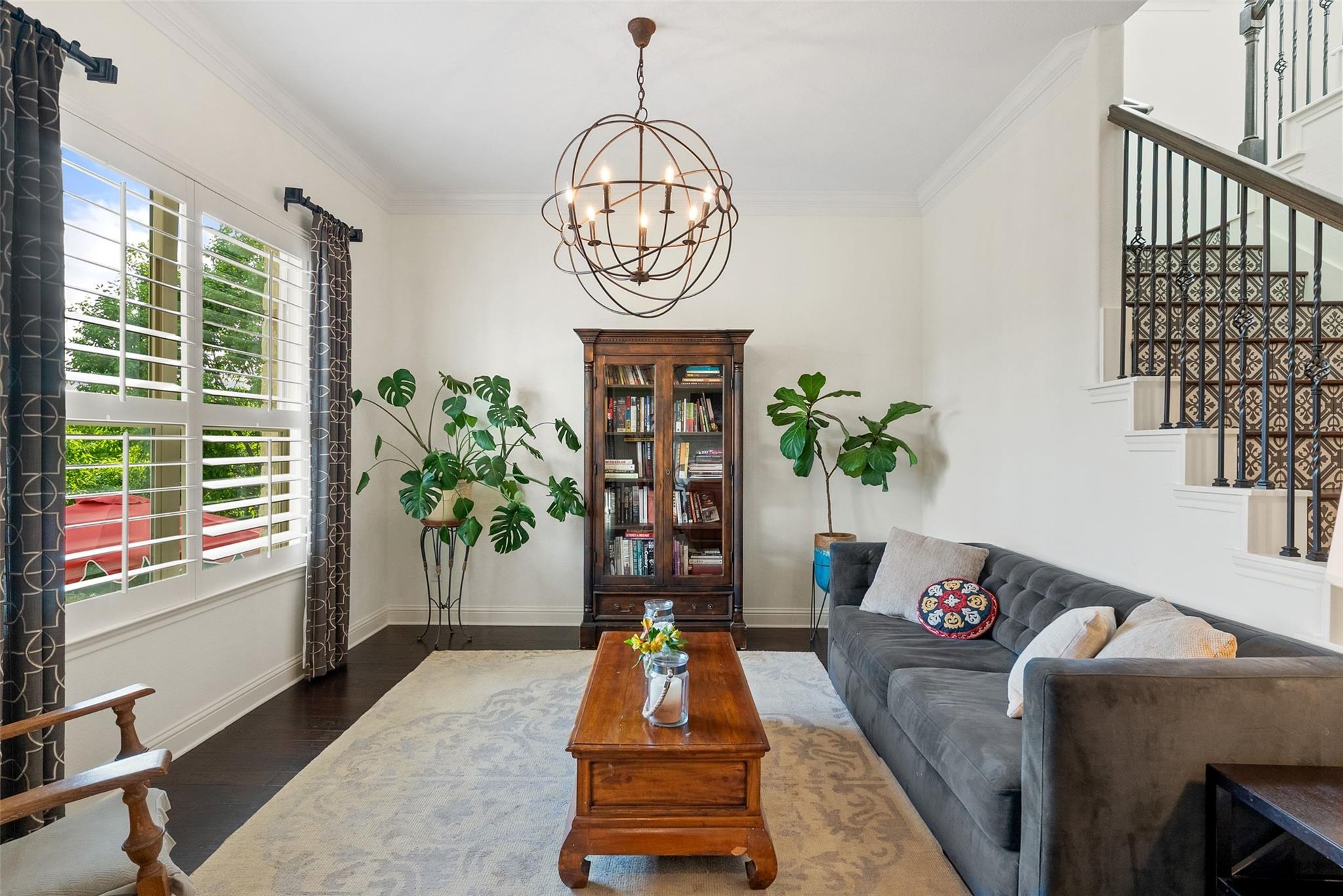 209 Rocky Coast Dr, Lakeway, TX 78738