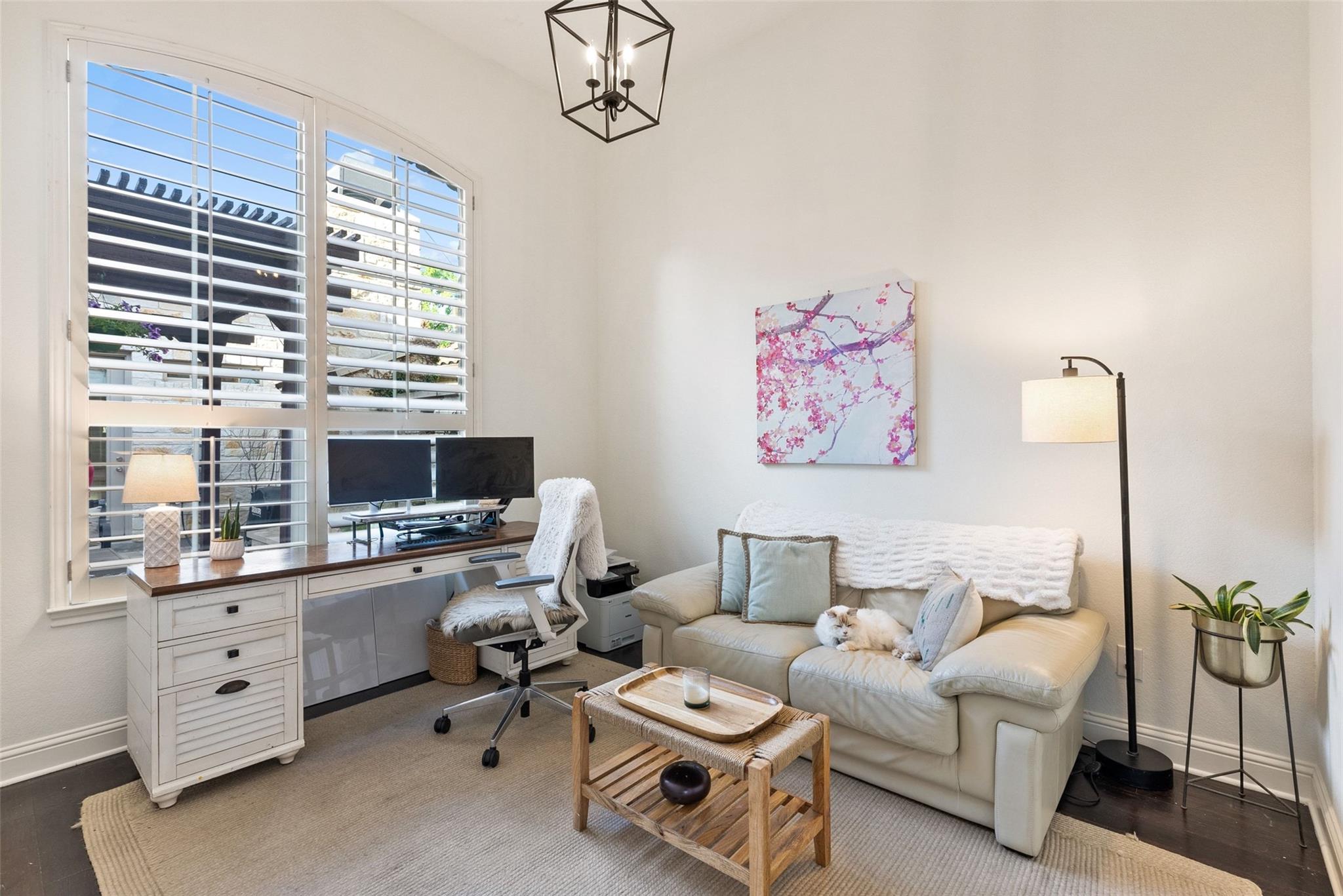 209 Rocky Coast Dr, Lakeway, TX 78738