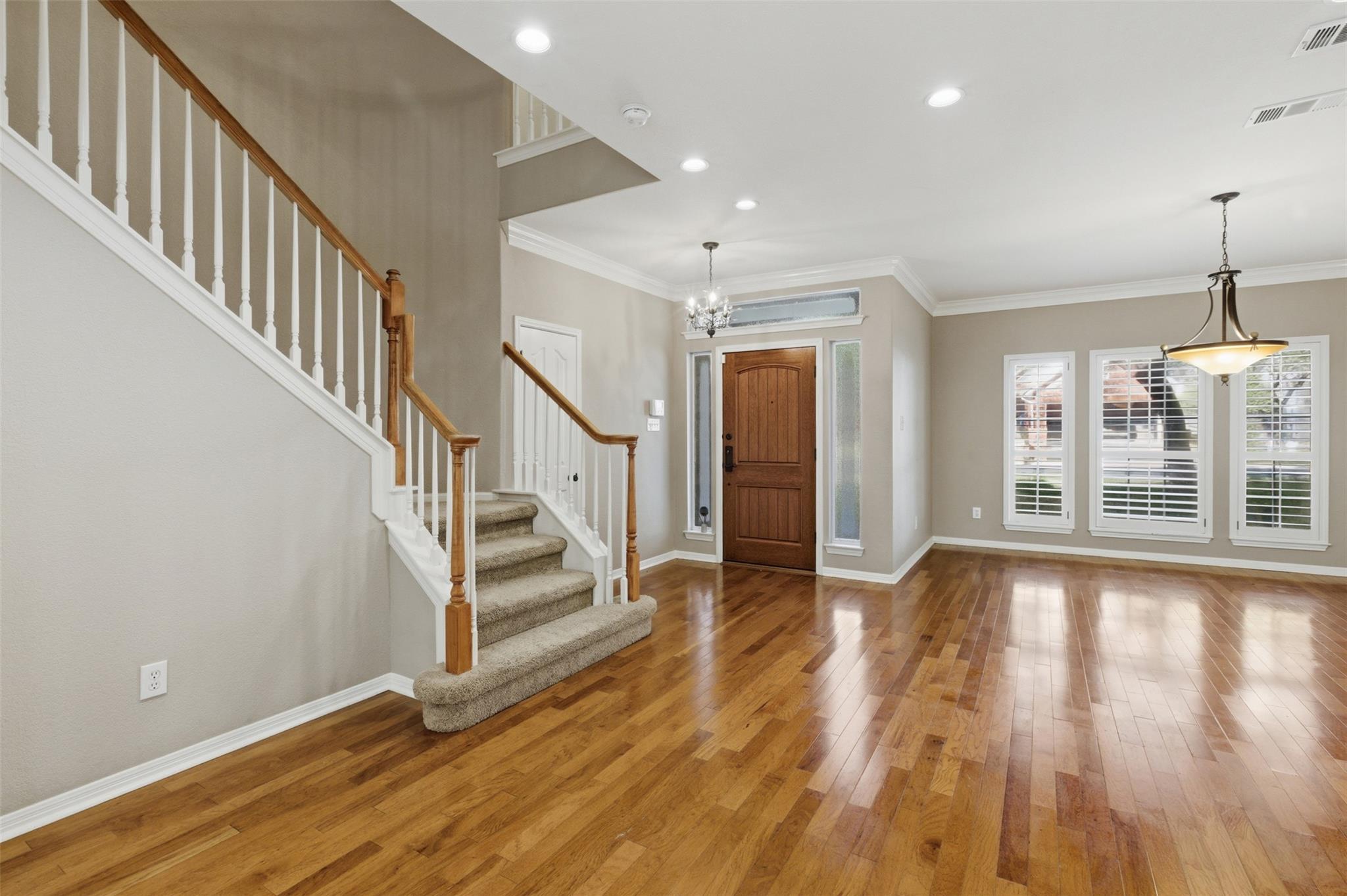 5813 Miramonte Dr, Austin, TX 78759