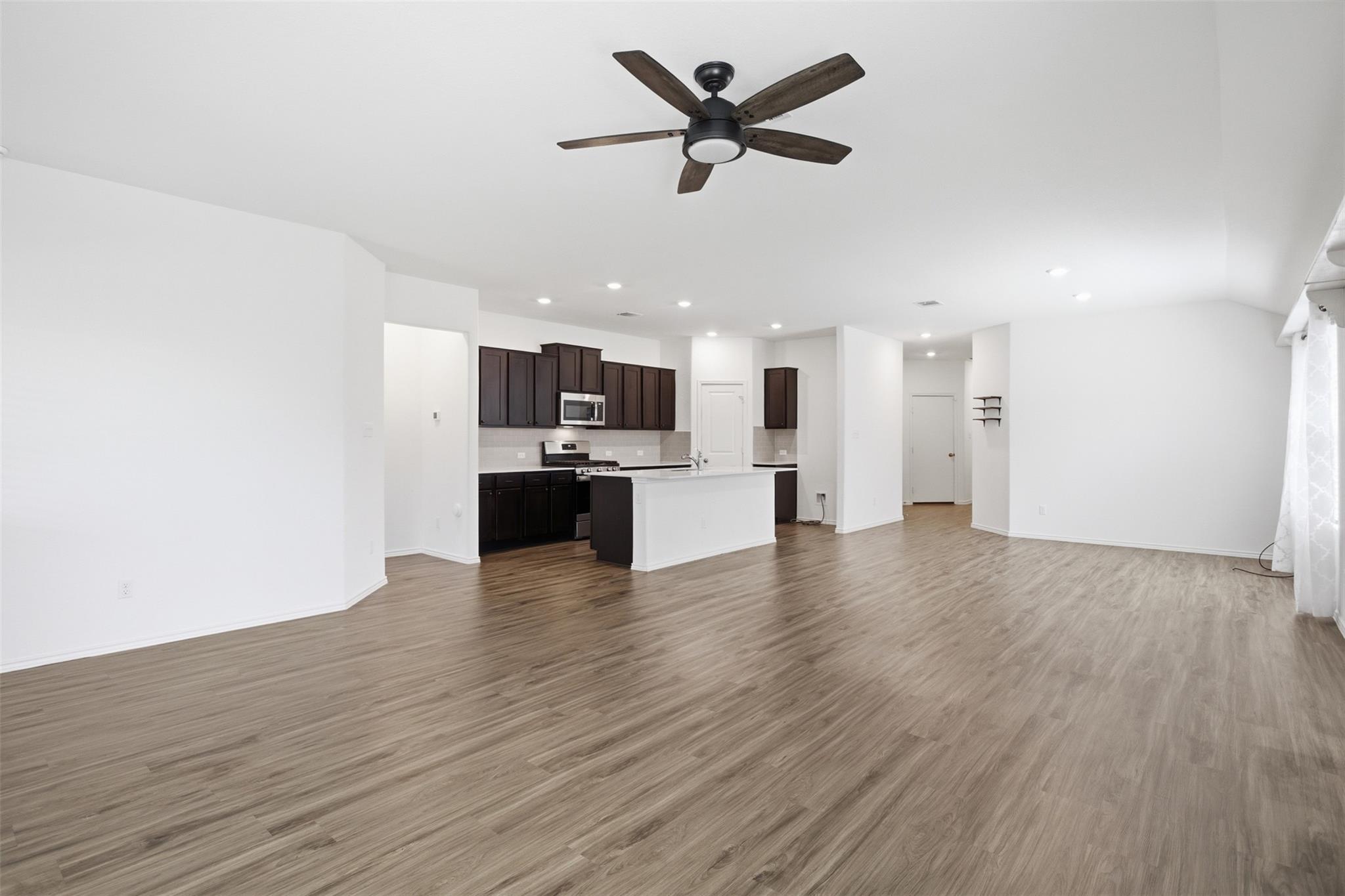 21504 Resource Rd, Pflugerville, TX 78660