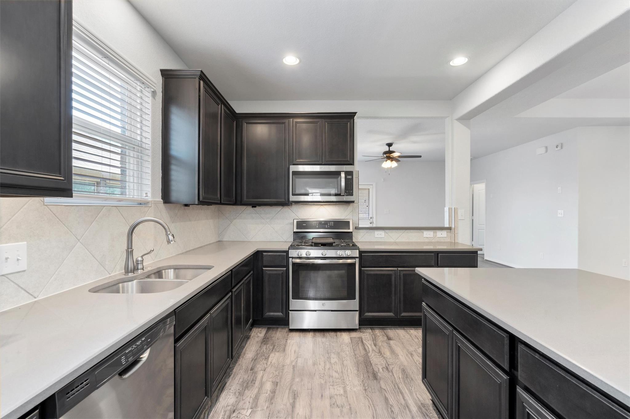 497 Esperanza Dr, Buda, TX 78610