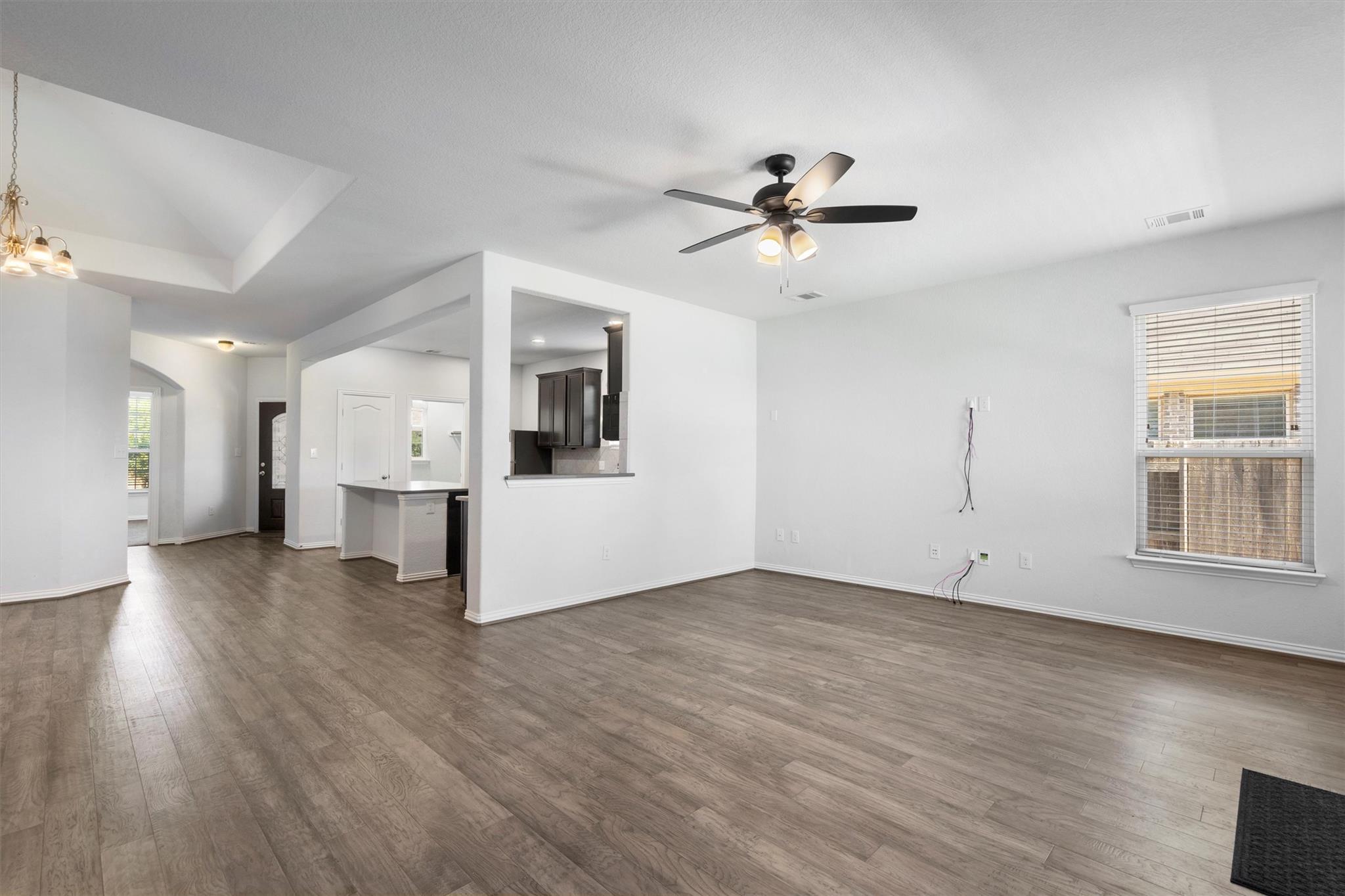 497 Esperanza Dr, Buda, TX 78610