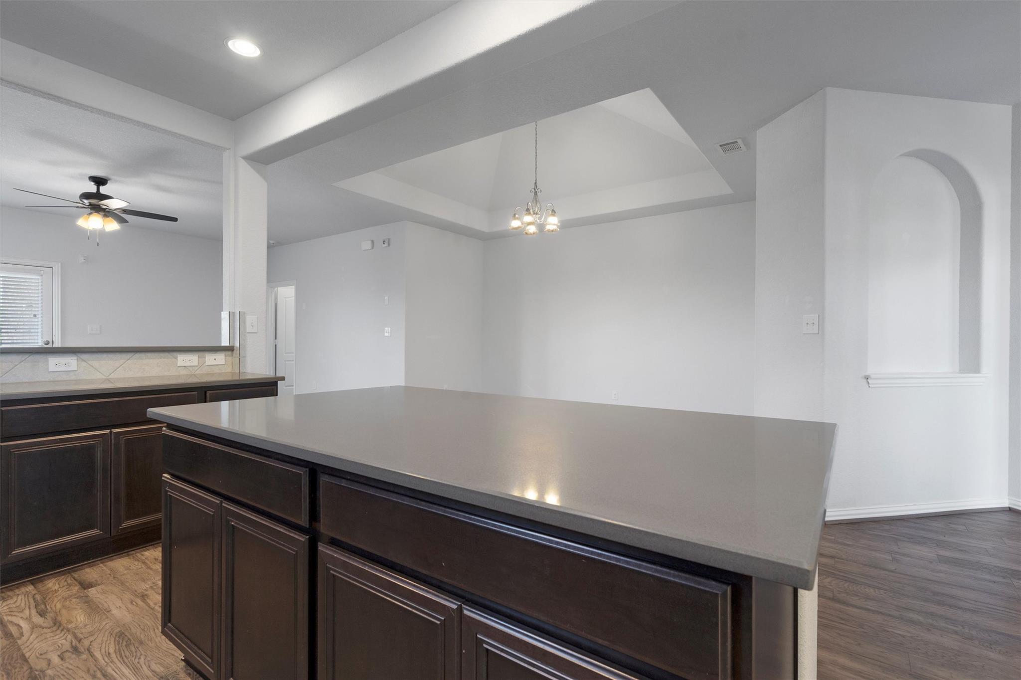 497 Esperanza Dr, Buda, TX 78610