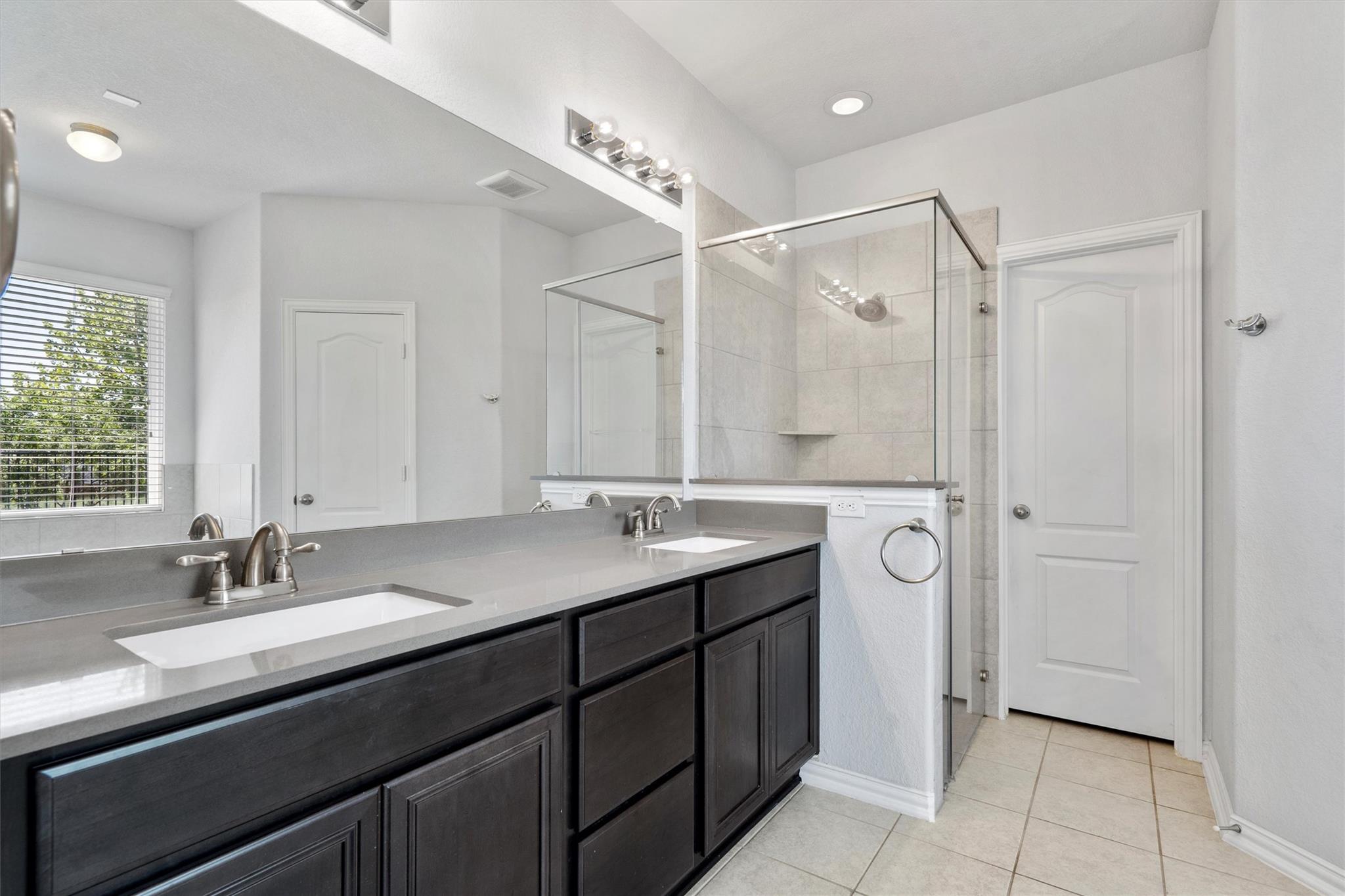 497 Esperanza Dr, Buda, TX 78610