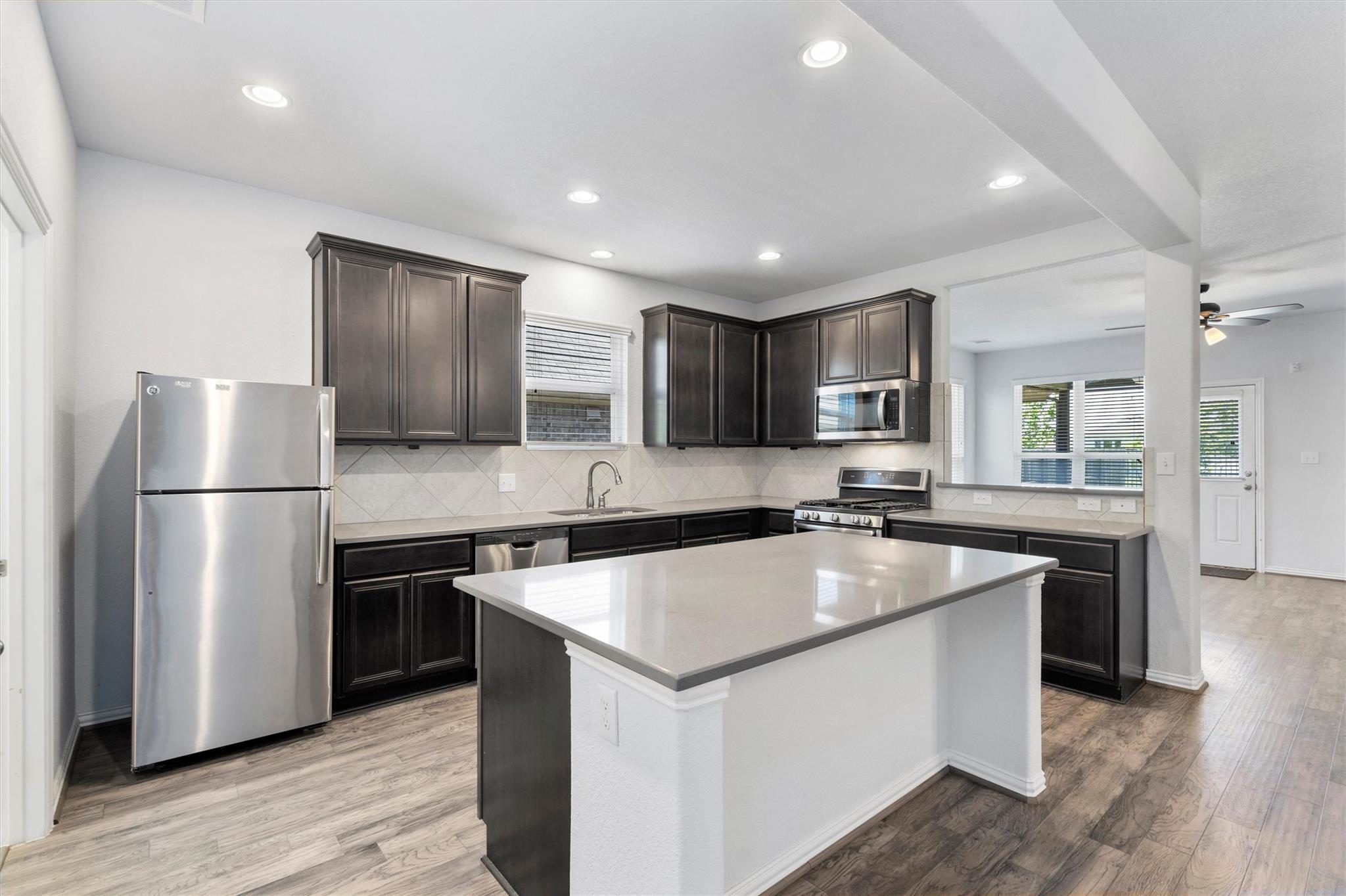 497 Esperanza Dr, Buda, TX 78610