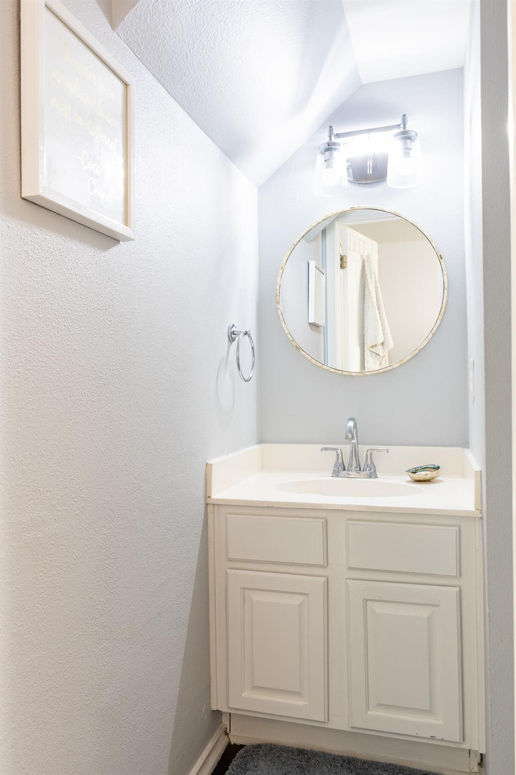 3704 Caney Creek Rd, Austin, TX 78732