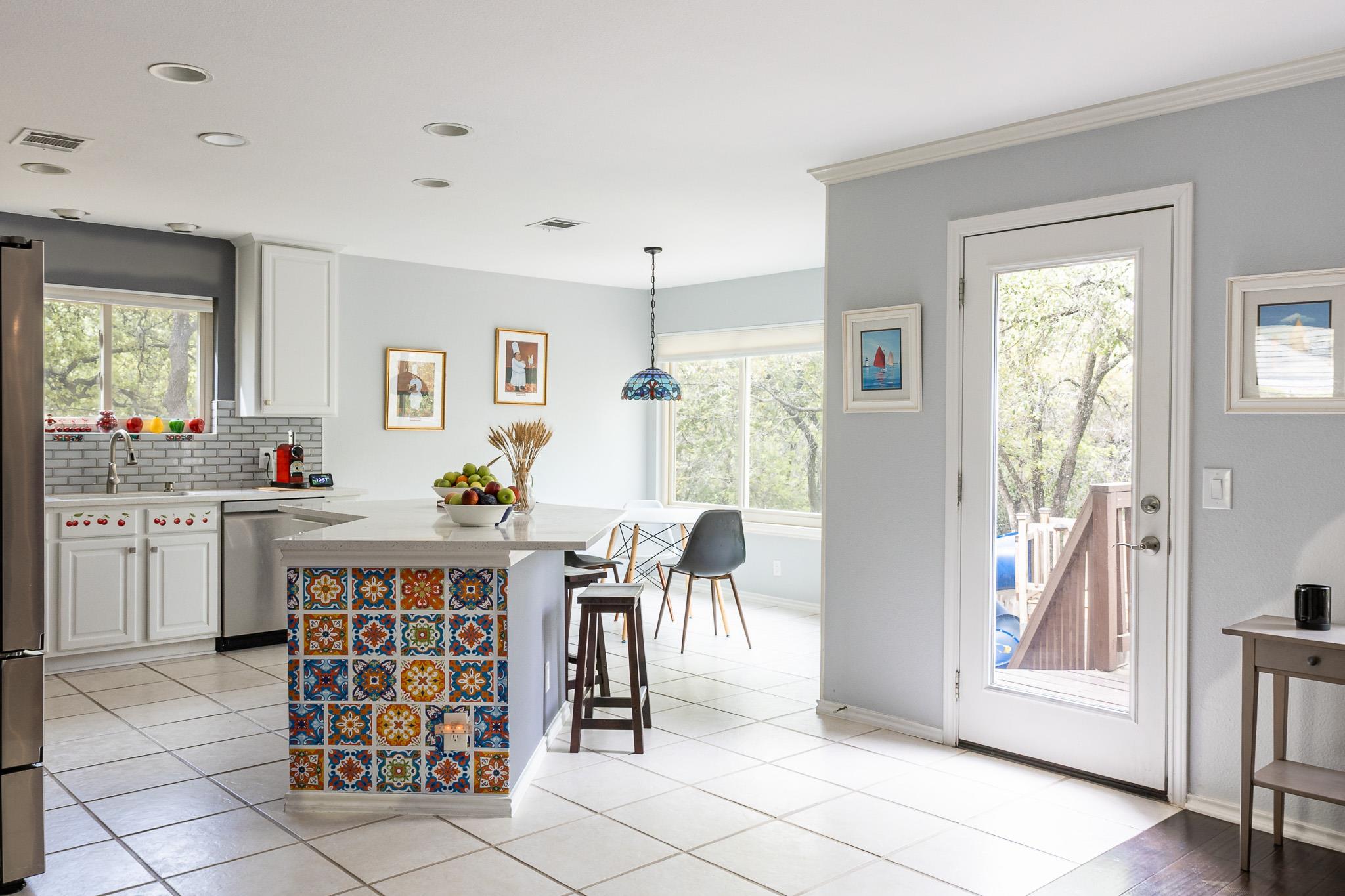 3704 Caney Creek Rd, Austin, TX 78732