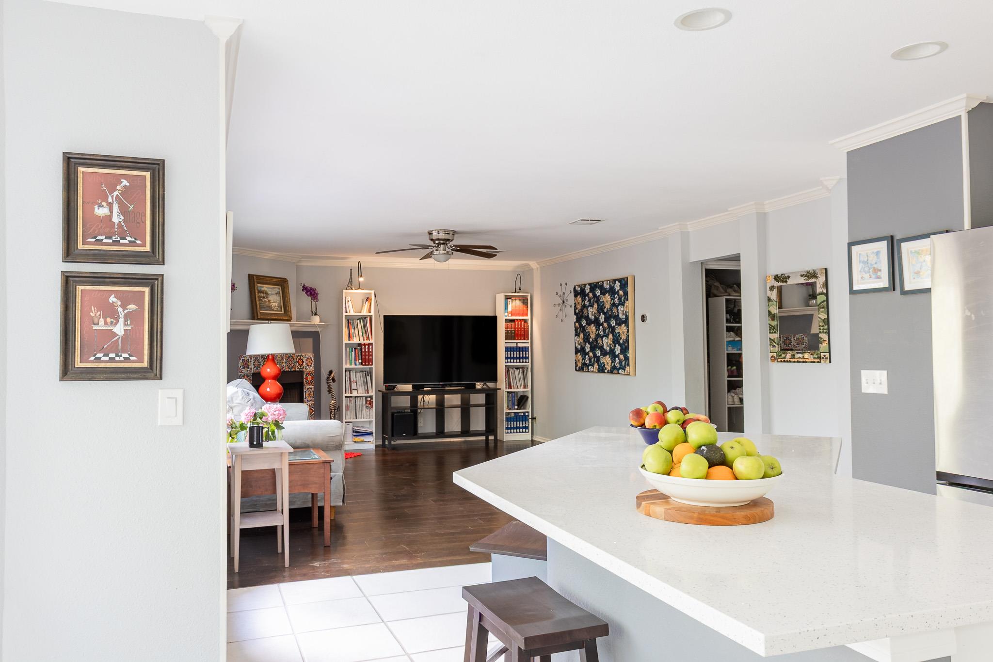 3704 Caney Creek Rd, Austin, TX 78732