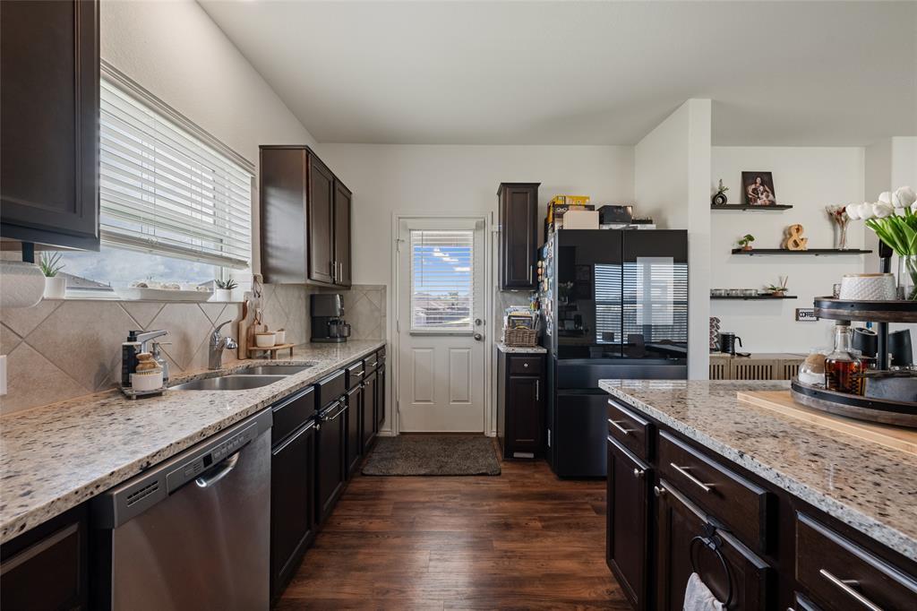 7304 Fall Ray Dr, Del Valle, TX 78617