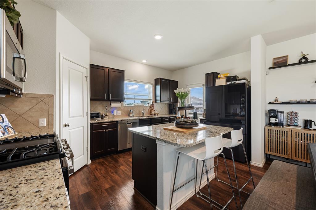 7304 Fall Ray Dr, Del Valle, TX 78617