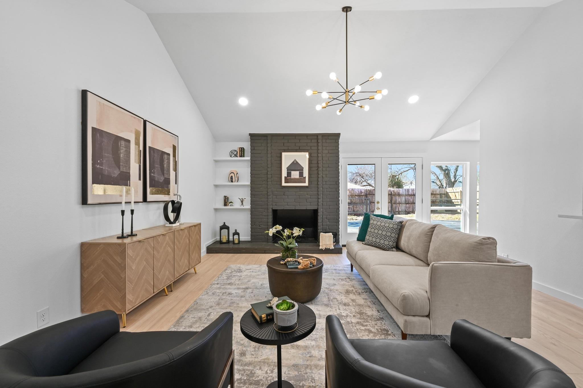 1017 Cripple Creek Dr, Austin, TX 78758