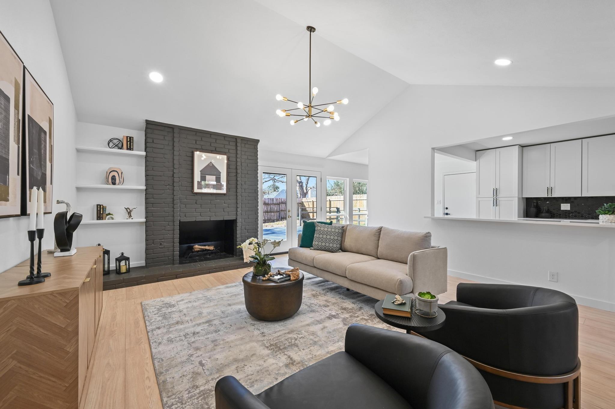 1017 Cripple Creek Dr, Austin, TX 78758