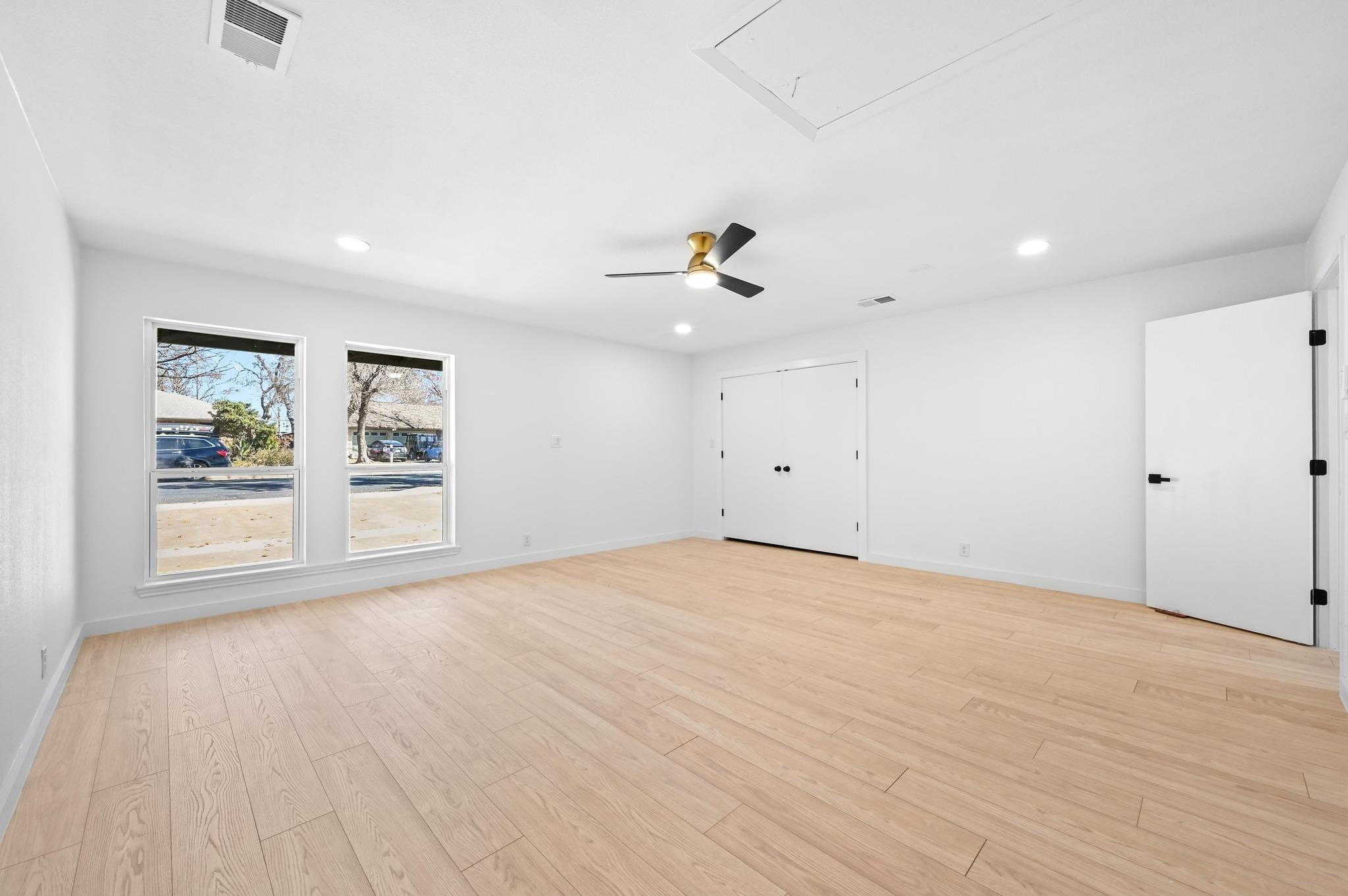 1017 Cripple Creek Dr, Austin, TX 78758