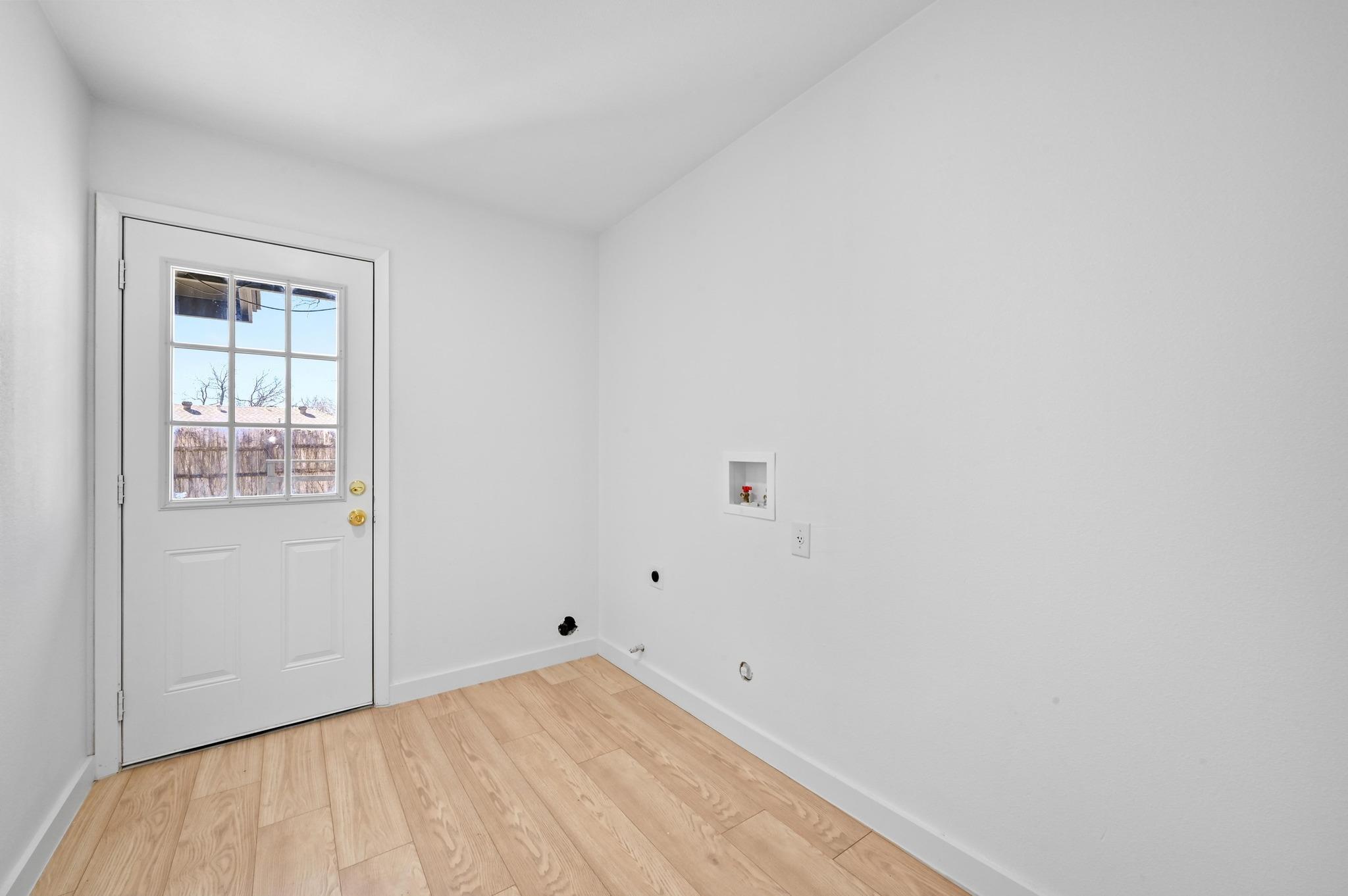 1017 Cripple Creek Dr, Austin, TX 78758