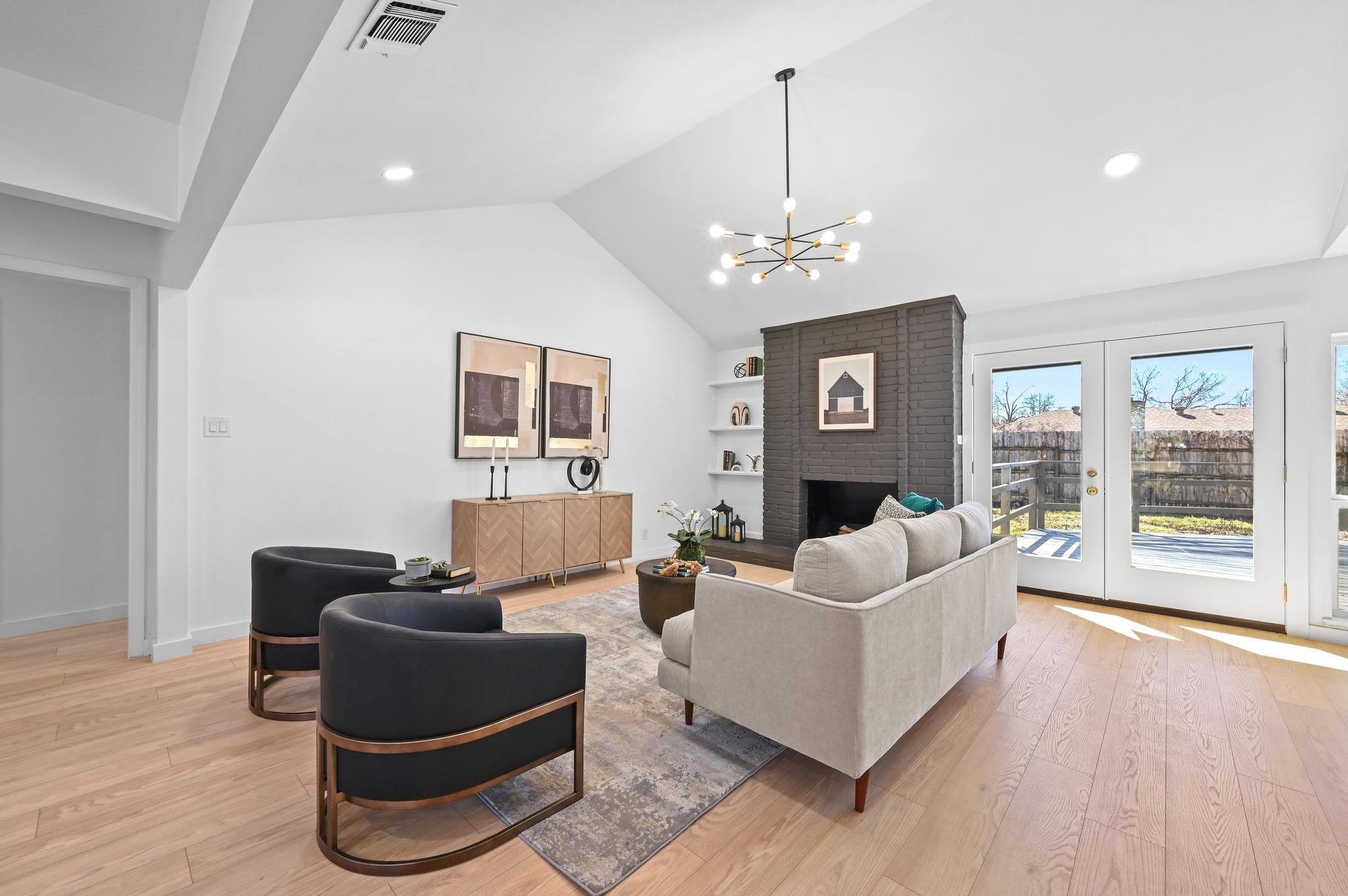 1017 Cripple Creek Dr, Austin, TX 78758